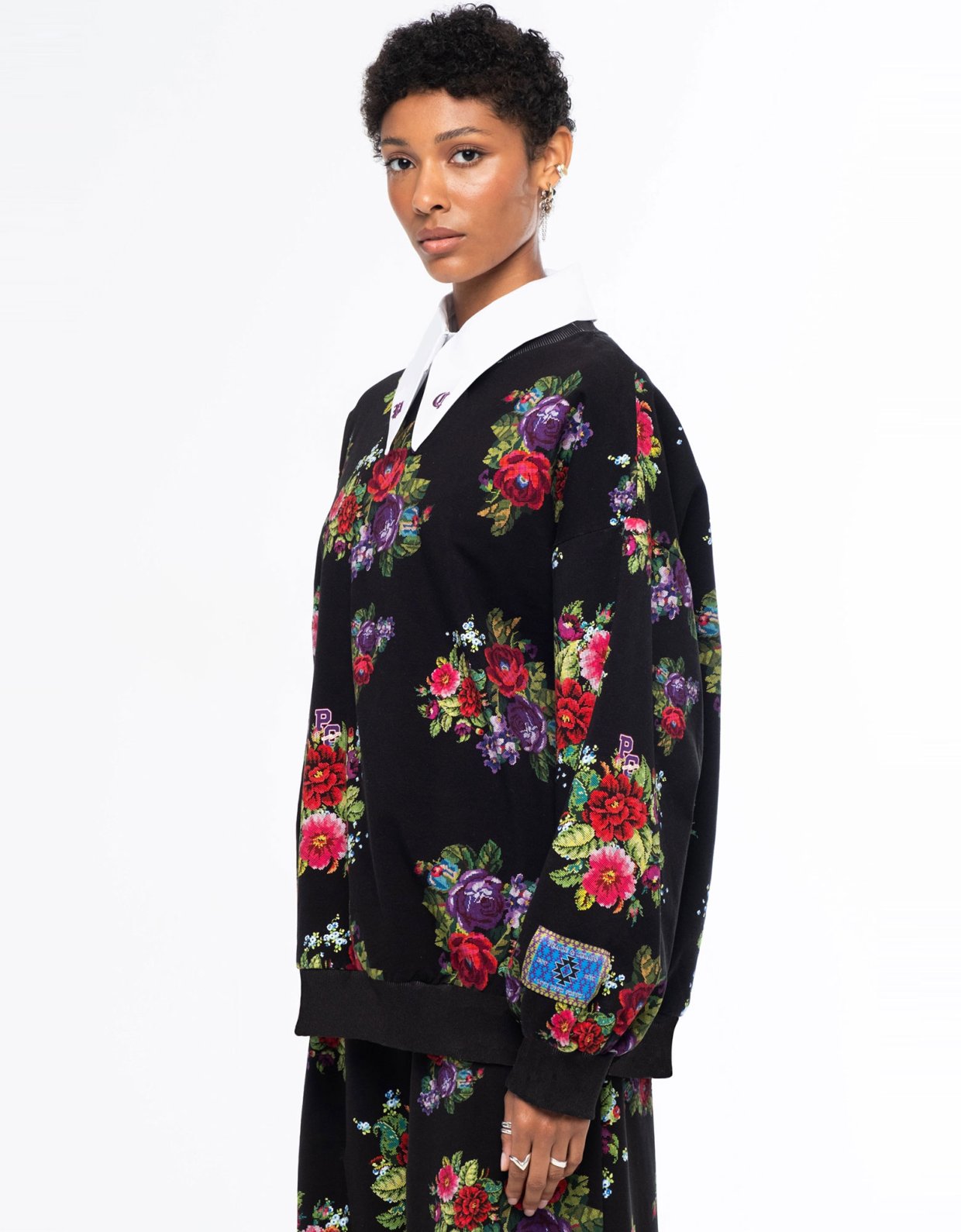 Peace and Chaos Bouquet sweater cotton