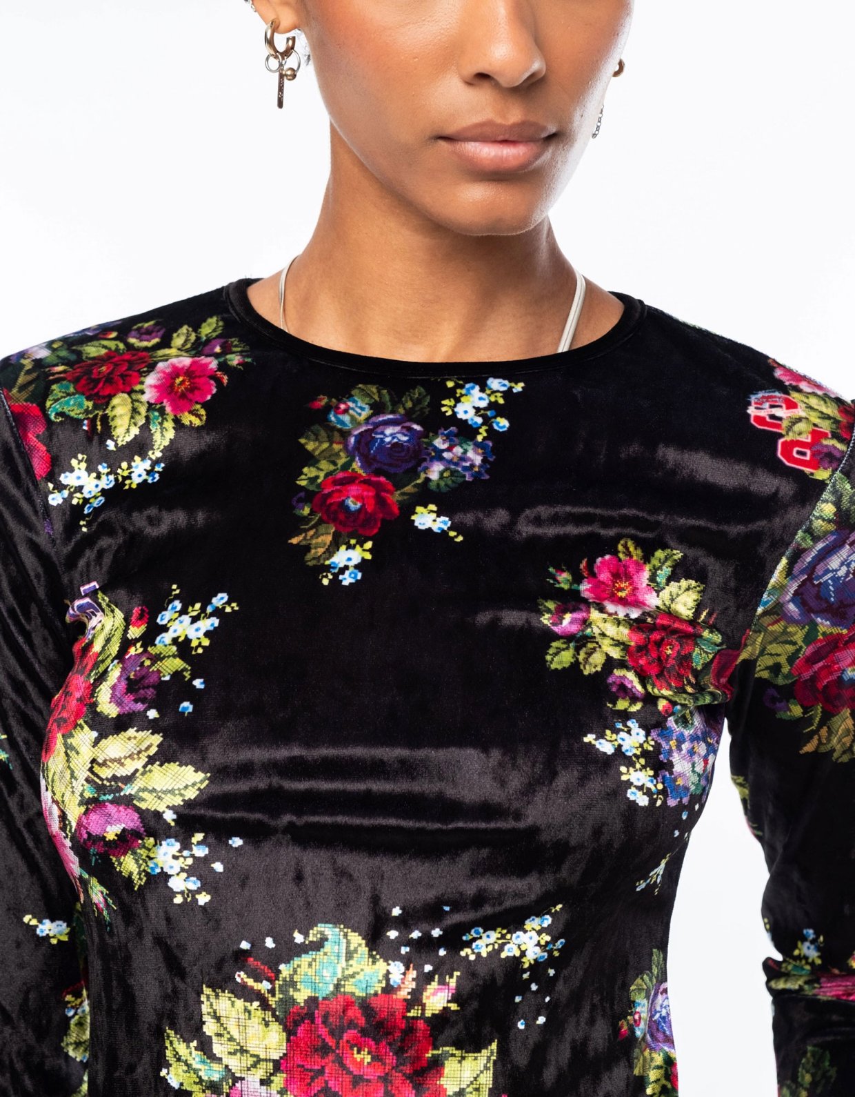 Peace and Chaos Bouquet top velvet