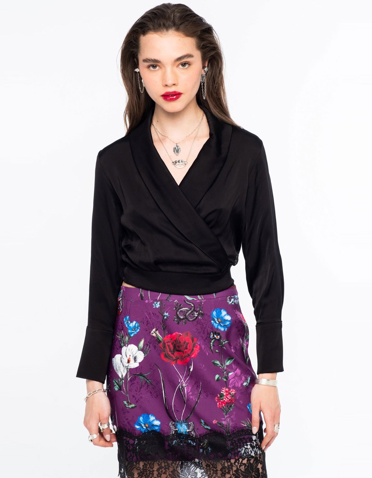 Peace and Chaos Moss top black
