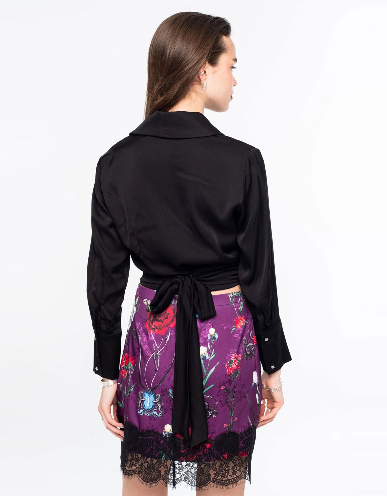 Peace and Chaos Moss top black