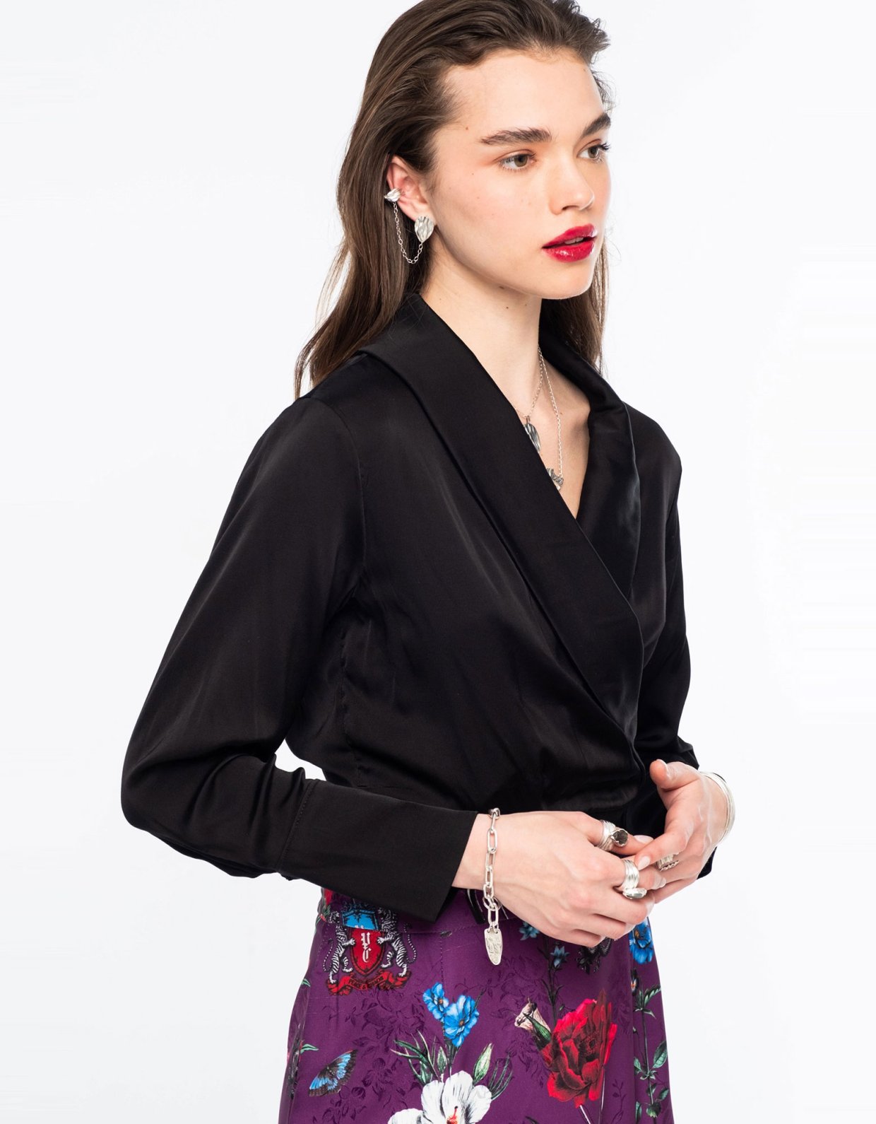 Peace and Chaos Moss top black