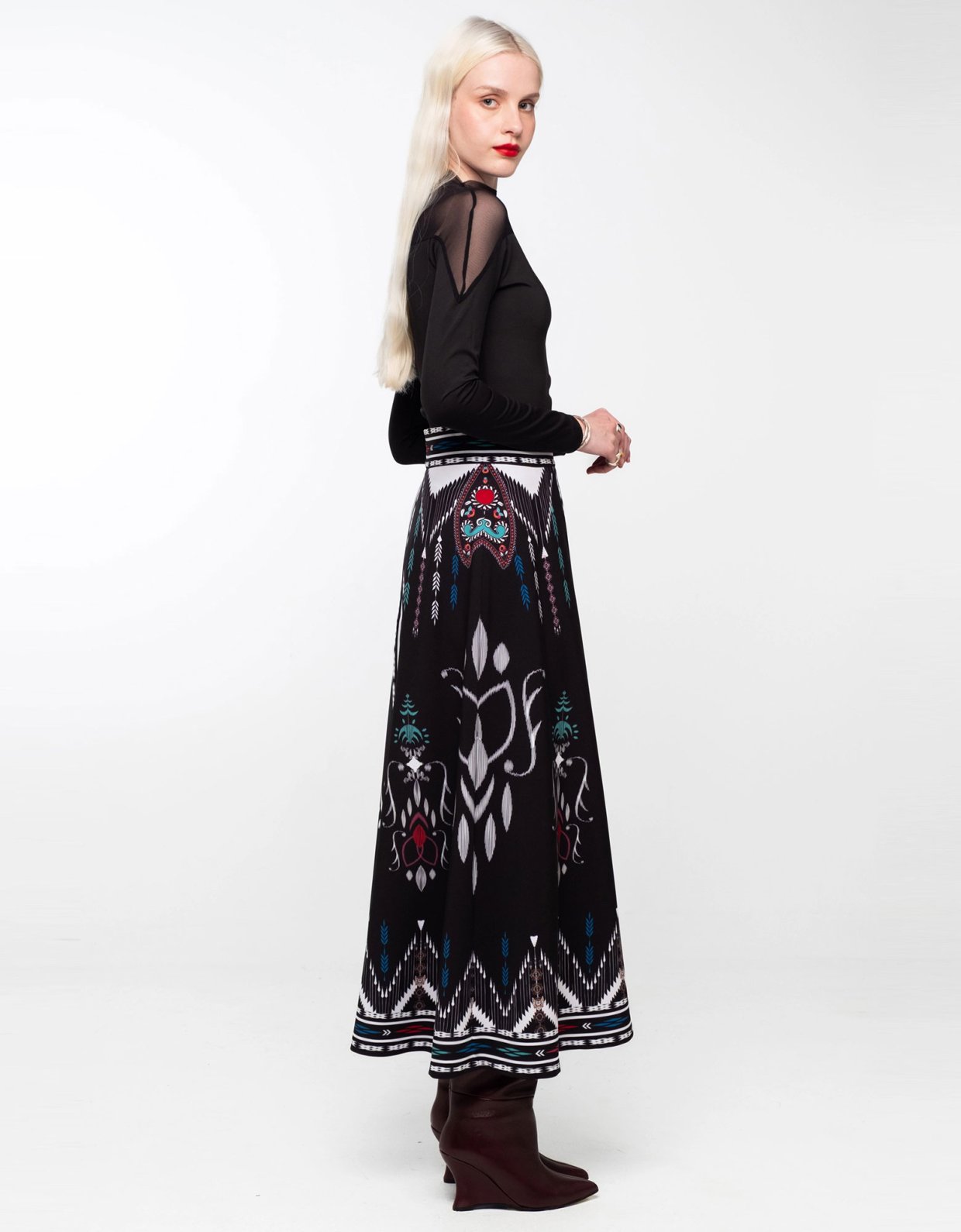 Peace and Chaos Legend long skirt
