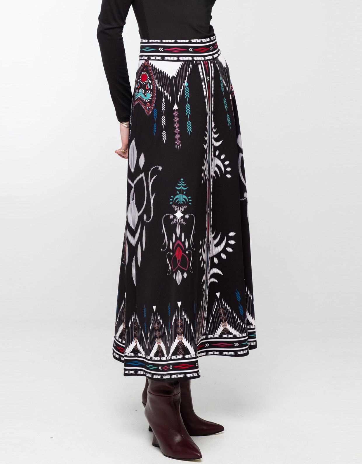 Peace and Chaos Legend long skirt