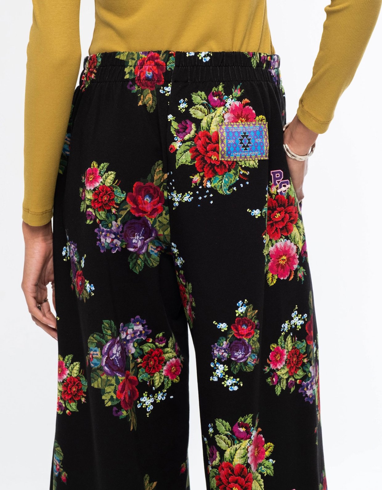 Peace and Chaos Bouquet pants cotton