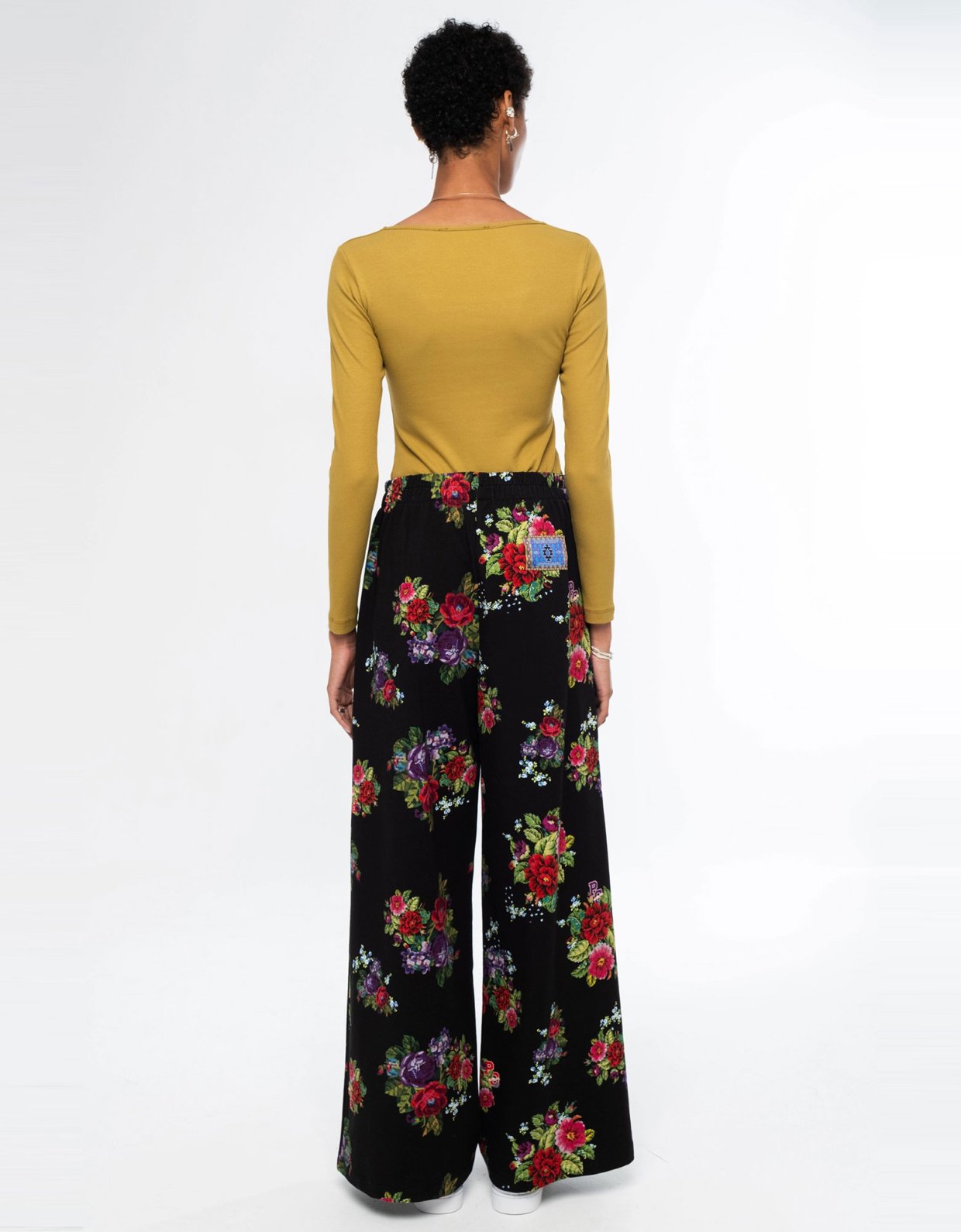 Peace and Chaos Bouquet pants cotton