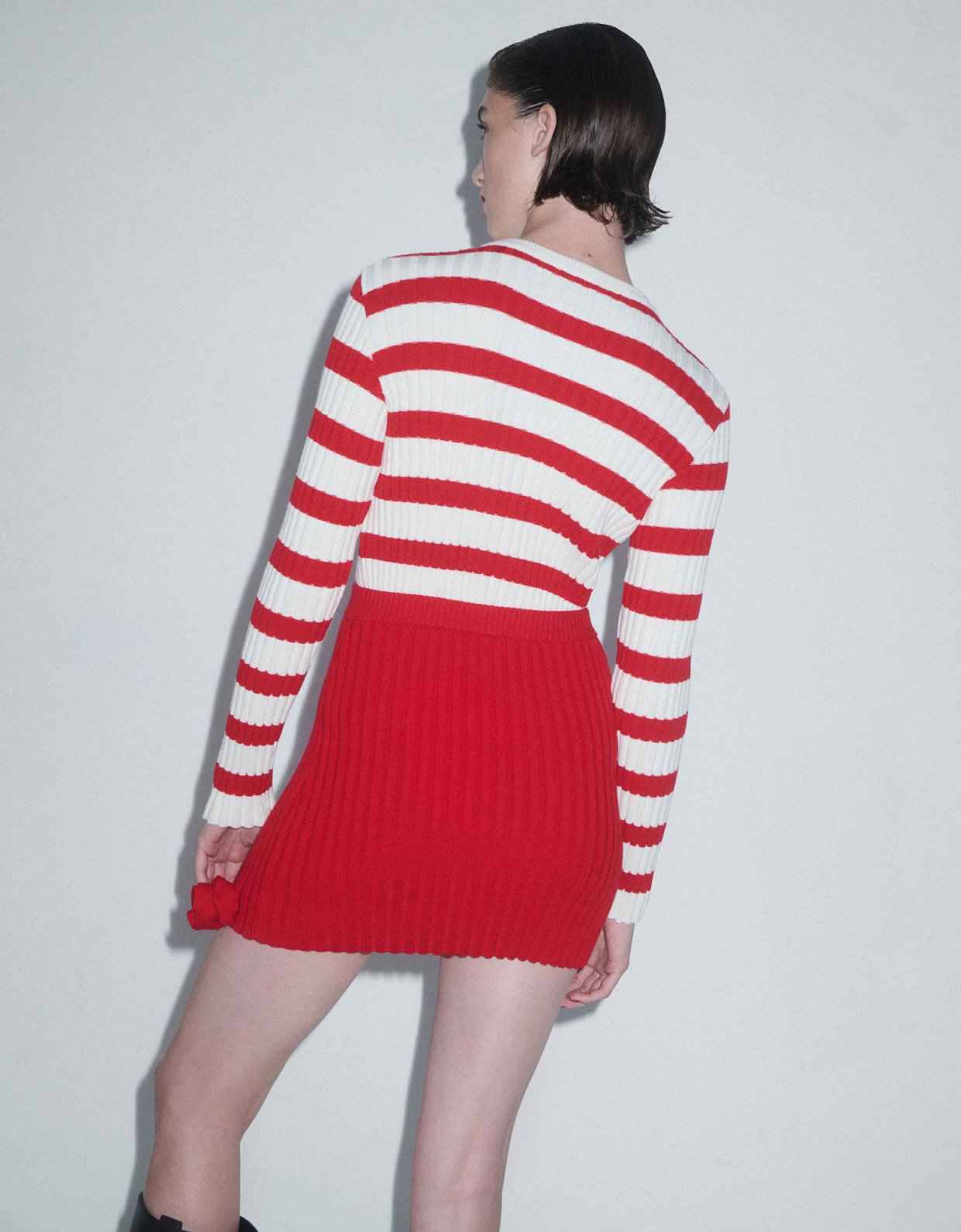 Combos Knitwear Rose knit mini skirt red