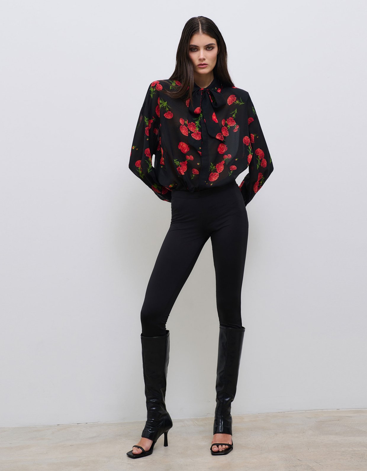 Combos Knitwear Carnation dream shirt black