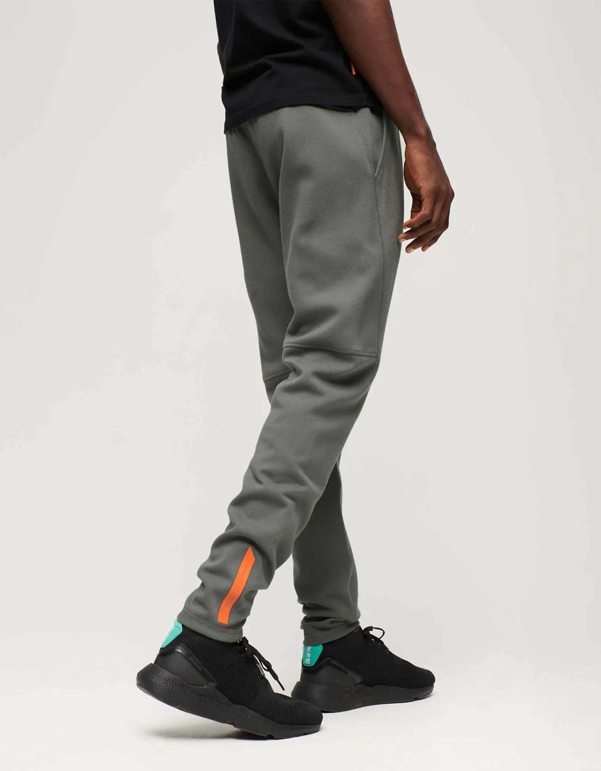 Superdry Code tech slim jogger dark state grey