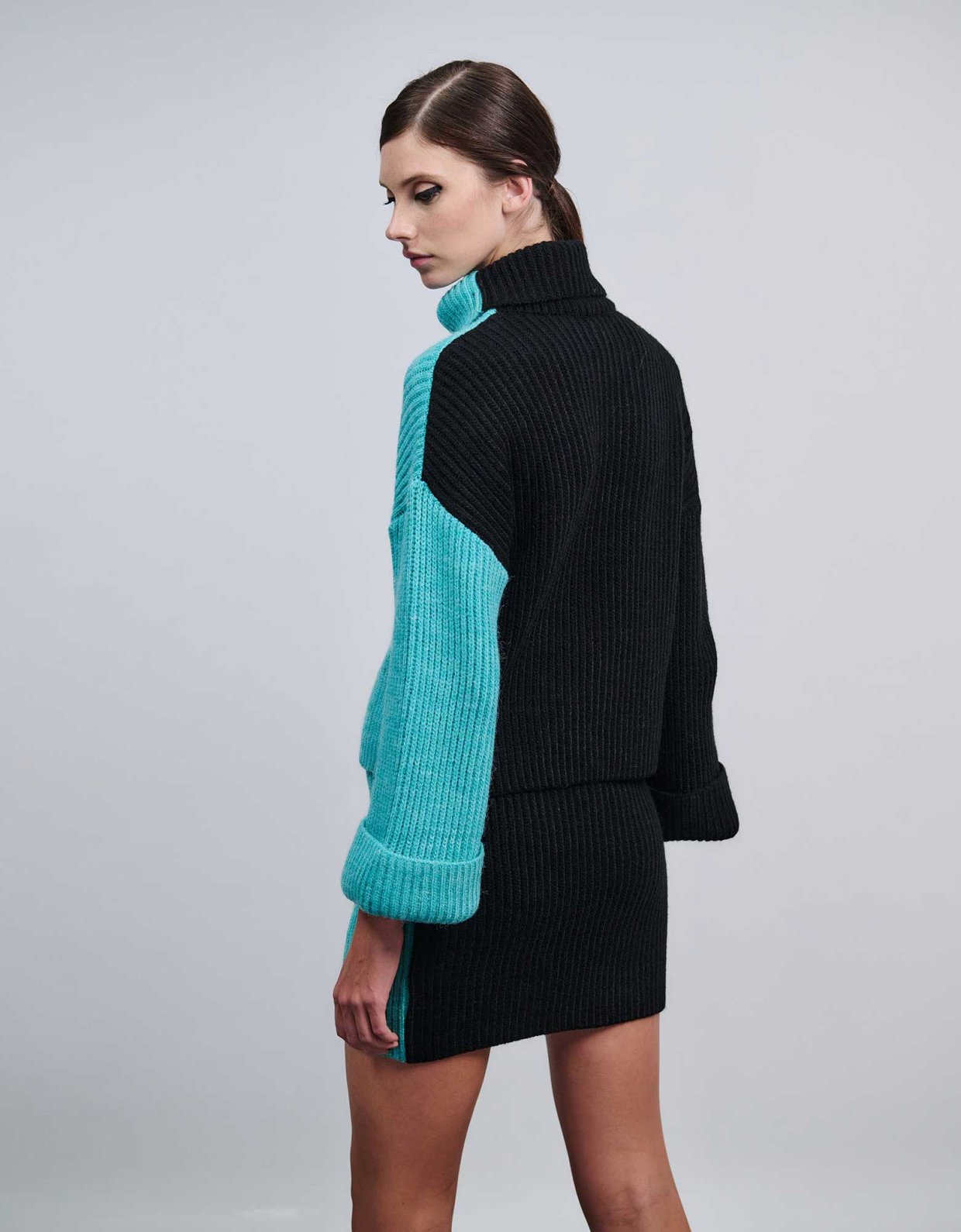 Combos Knitwear Two colours sweater black petrol