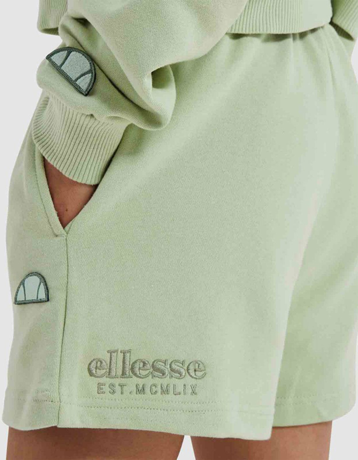 Ellesse Nano arrow shorts light green