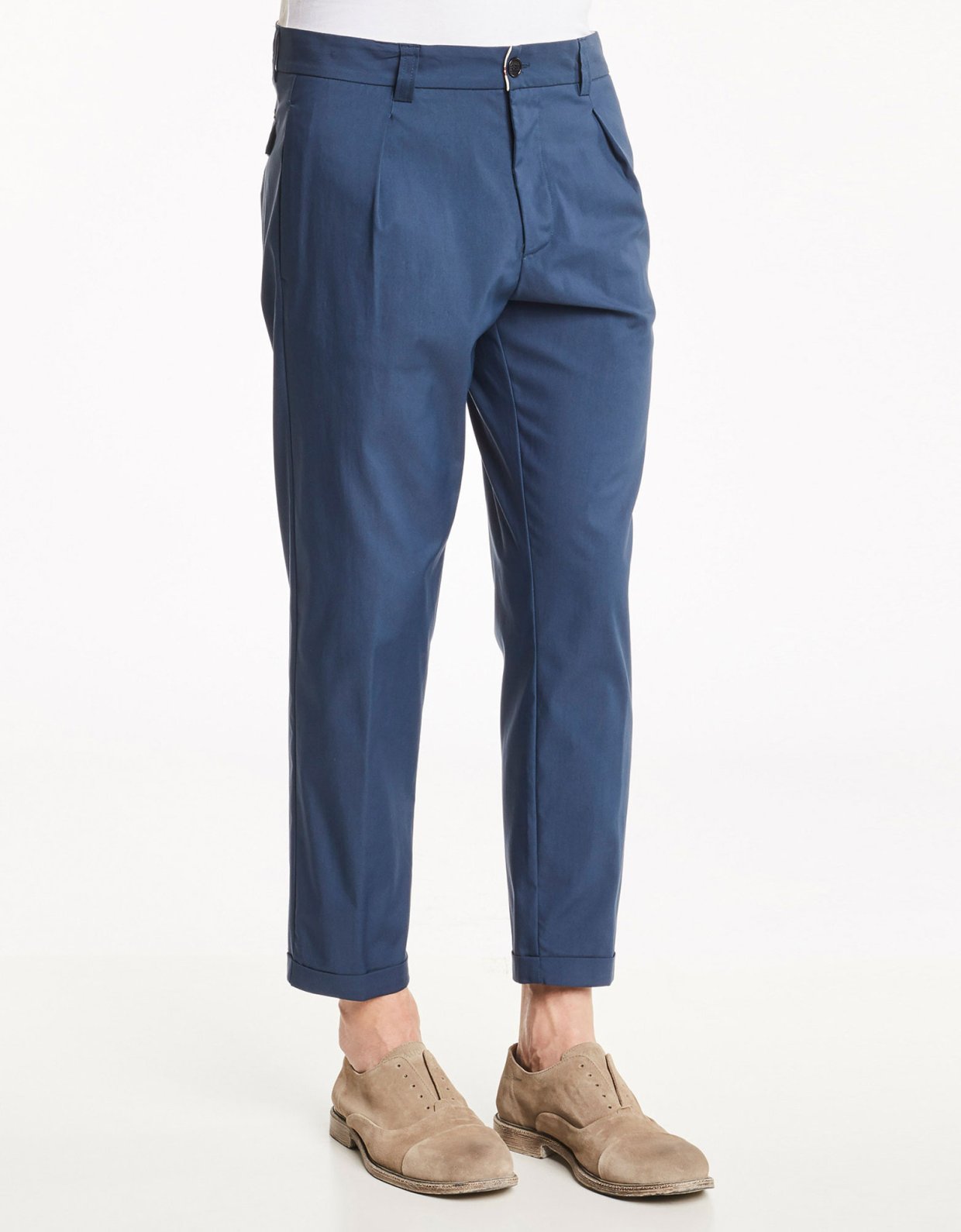 Gaudi Chino trousers with pleats blue