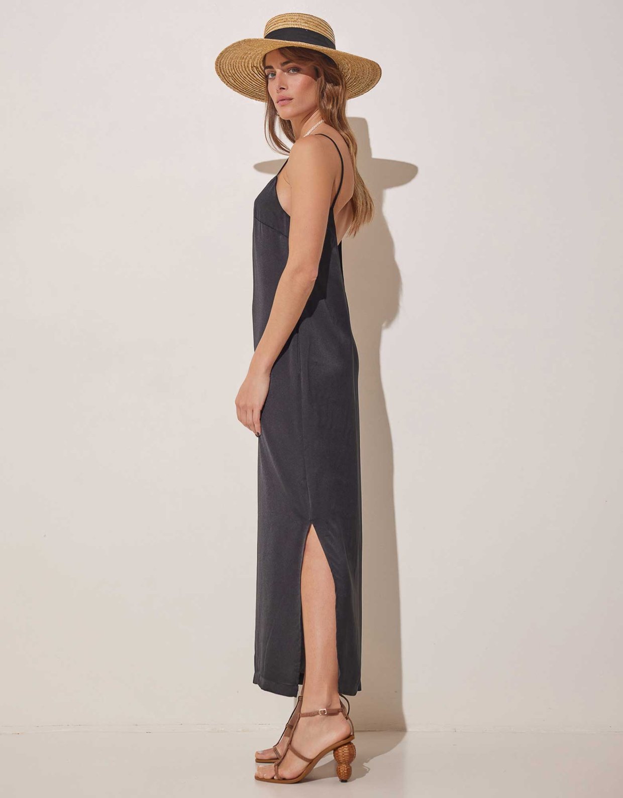 The Knl's Delight midi satin dress black