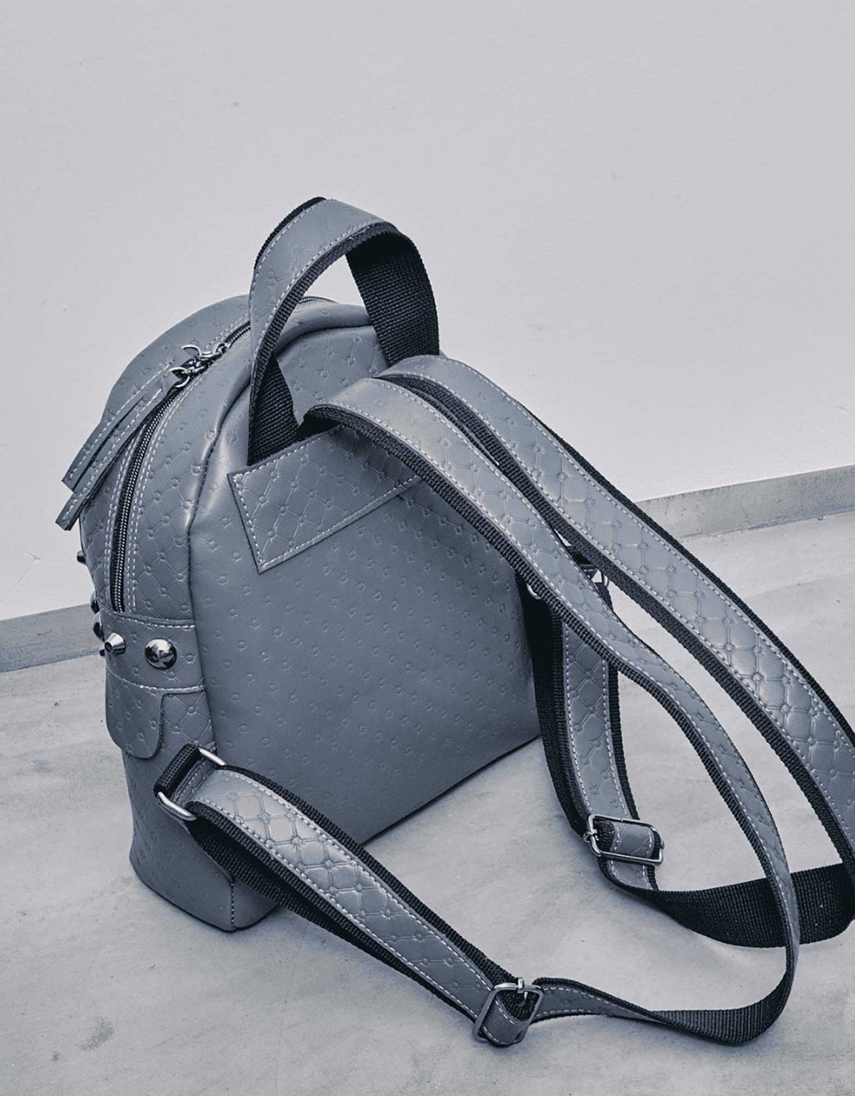 Elena Athanasiou Retro backpack large grey