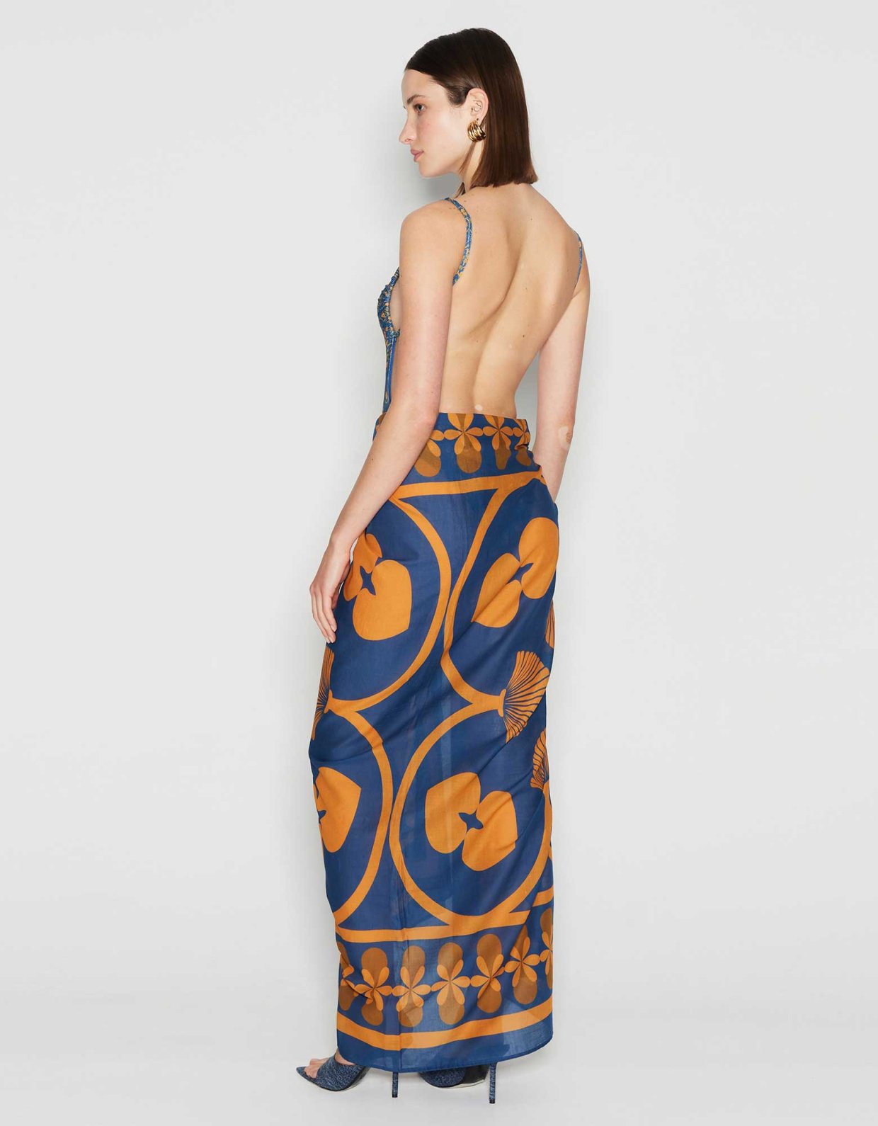 Nadia Rapti Spell in love sarong blue orange