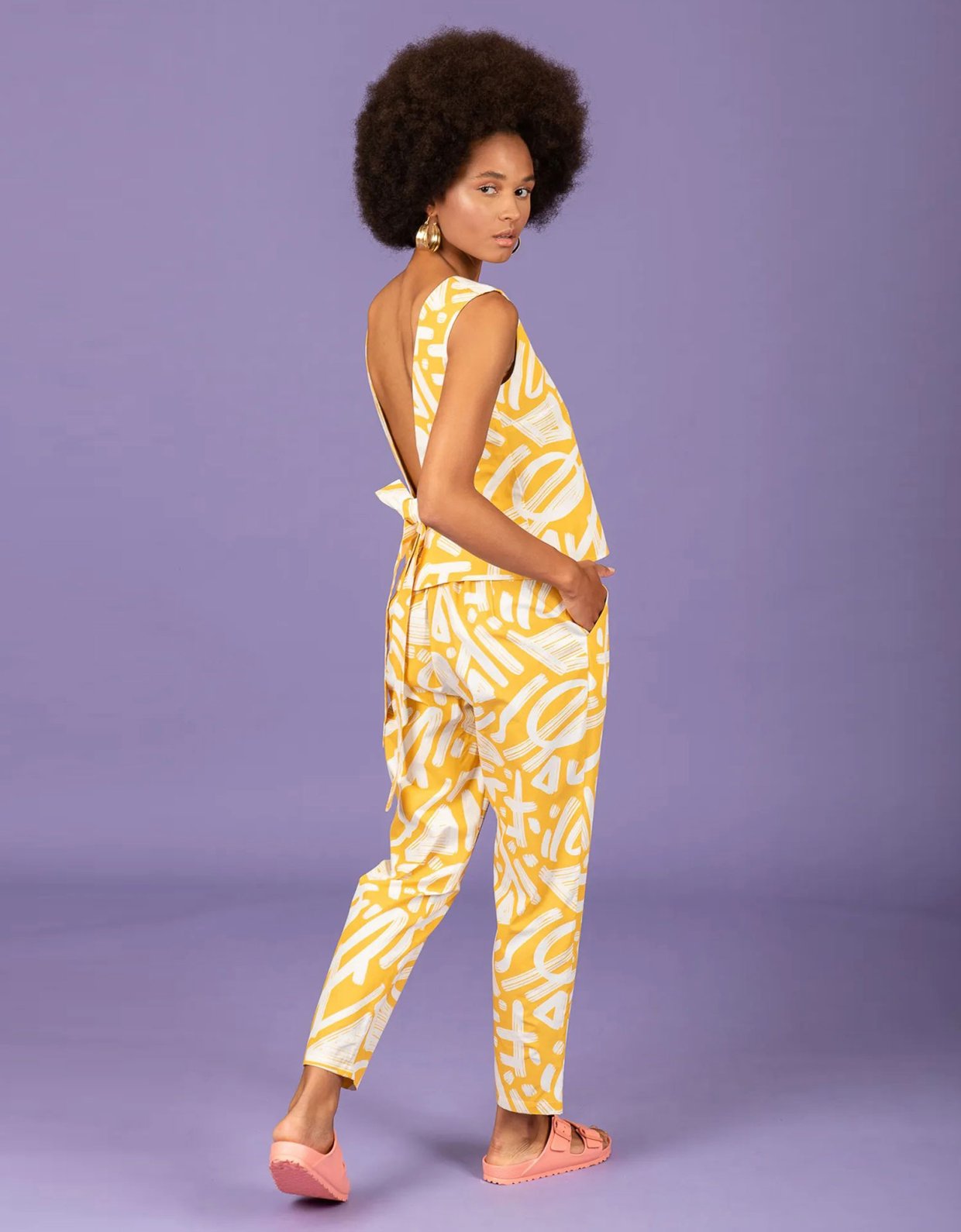 Chaton Bel air open back top lines yellow