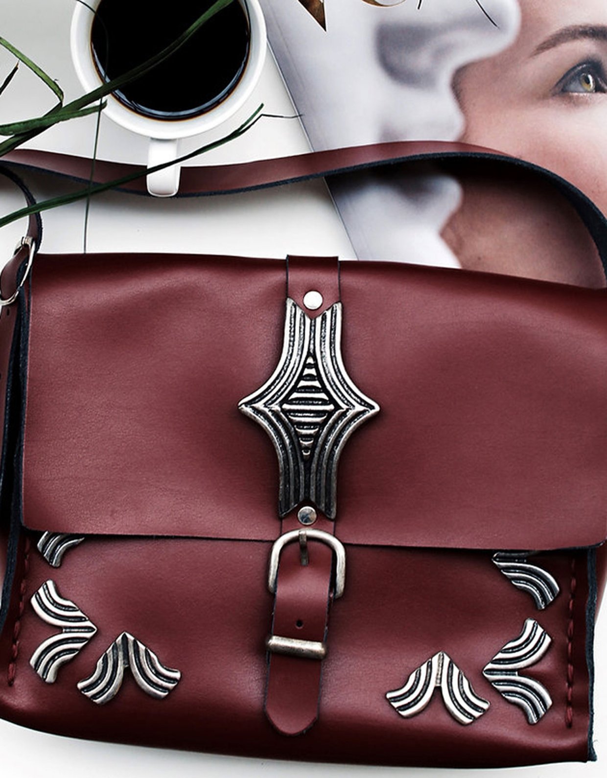 Individual Art Leather Your anchor burgundy bag