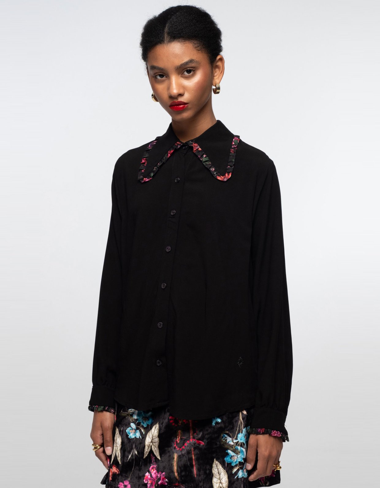 Peace and Chaos Anamone shirt black