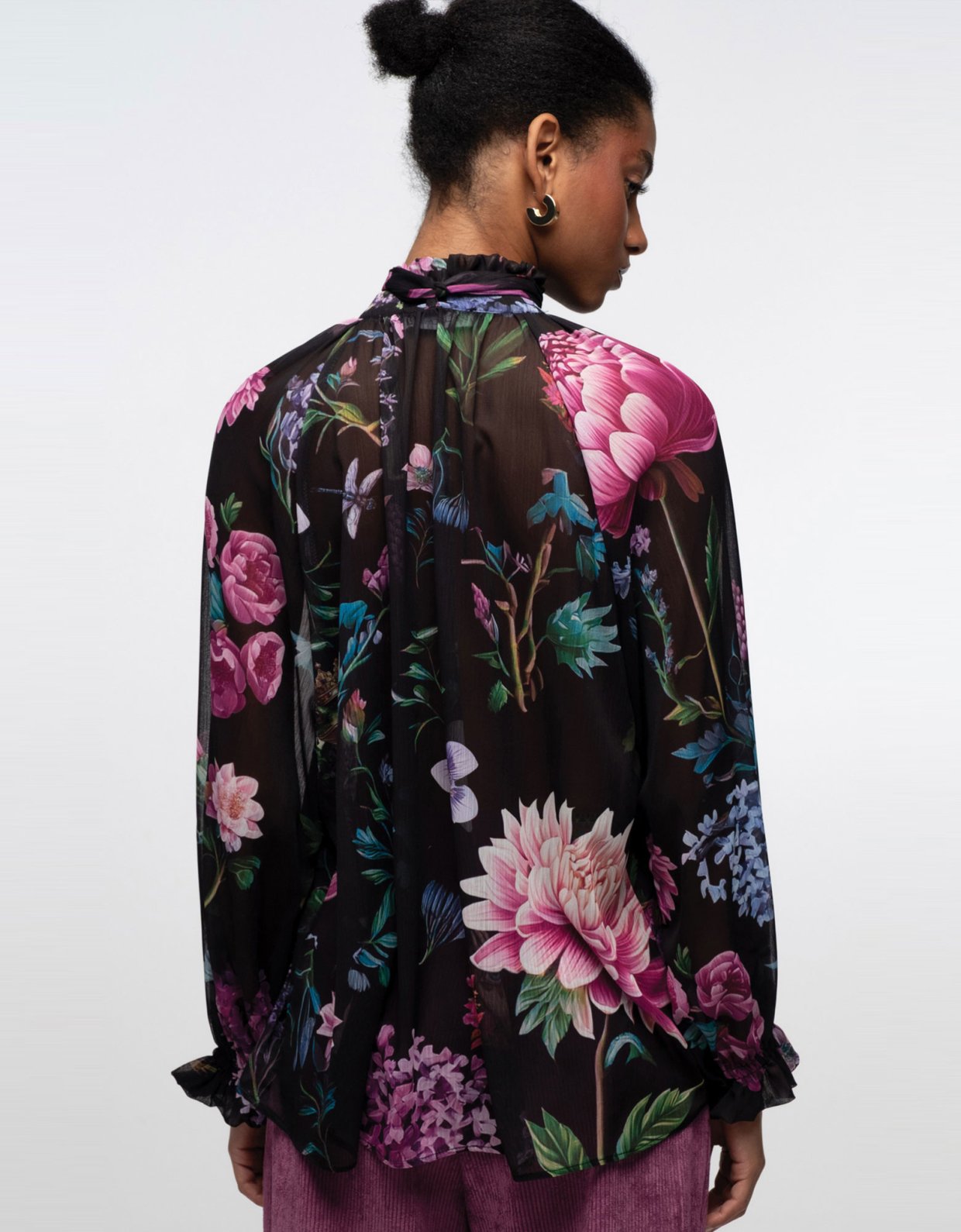 Peace and Chaos Azalea top