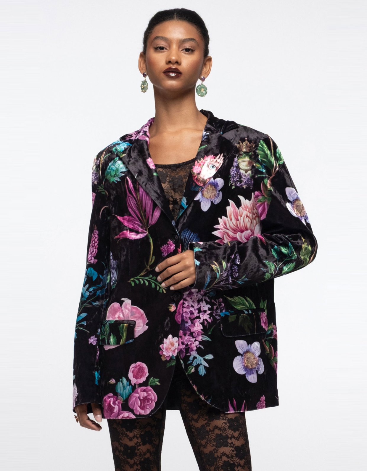 Peace and Chaos Azalea velvet blazer