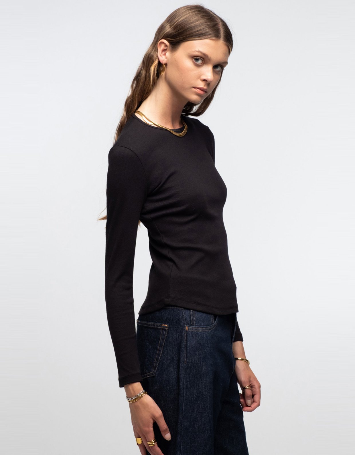 Peace and Chaos Basic top black