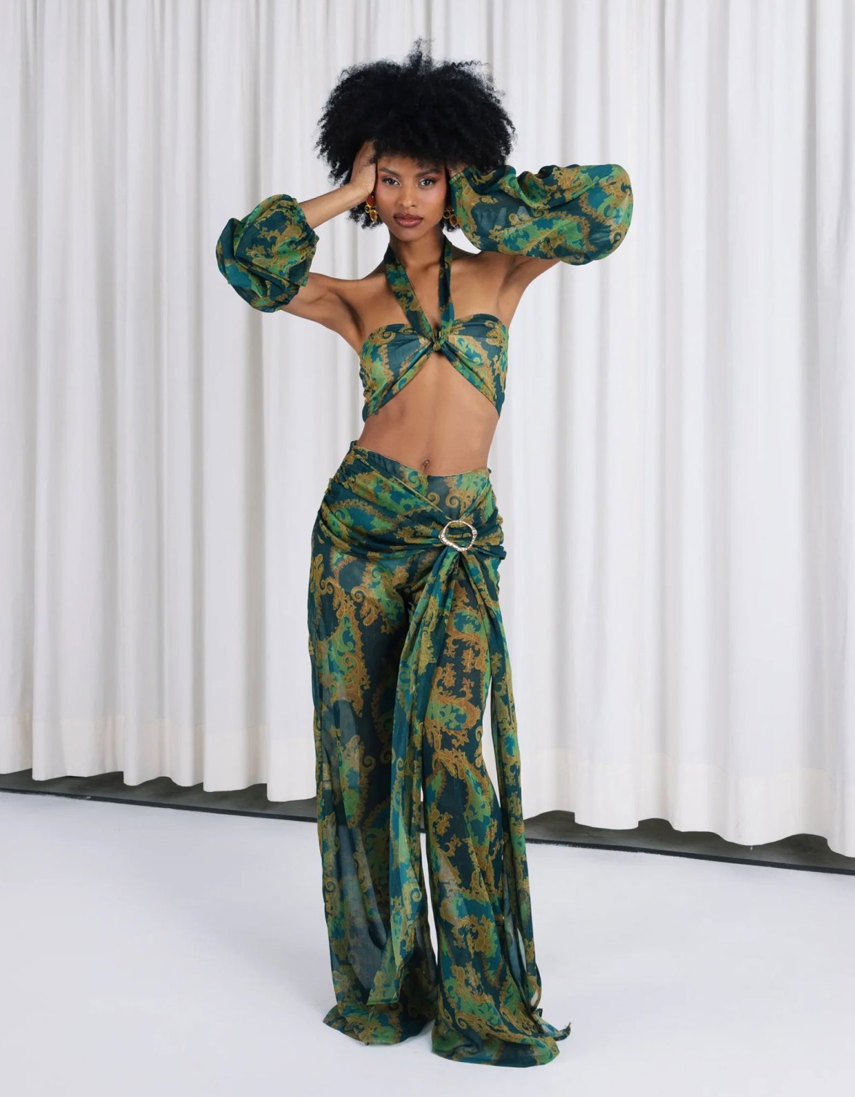 Abstracto Saphira top with sleeves