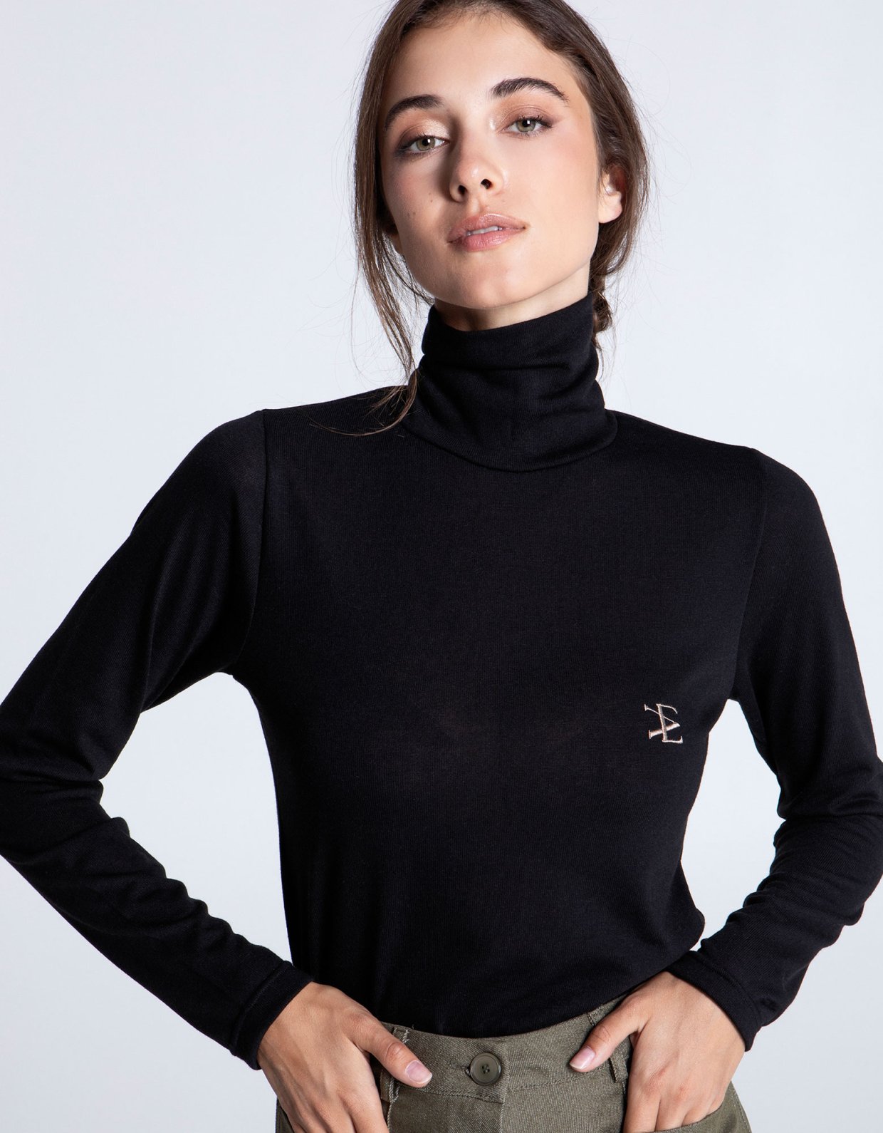 Eveleya Black knitted sweater