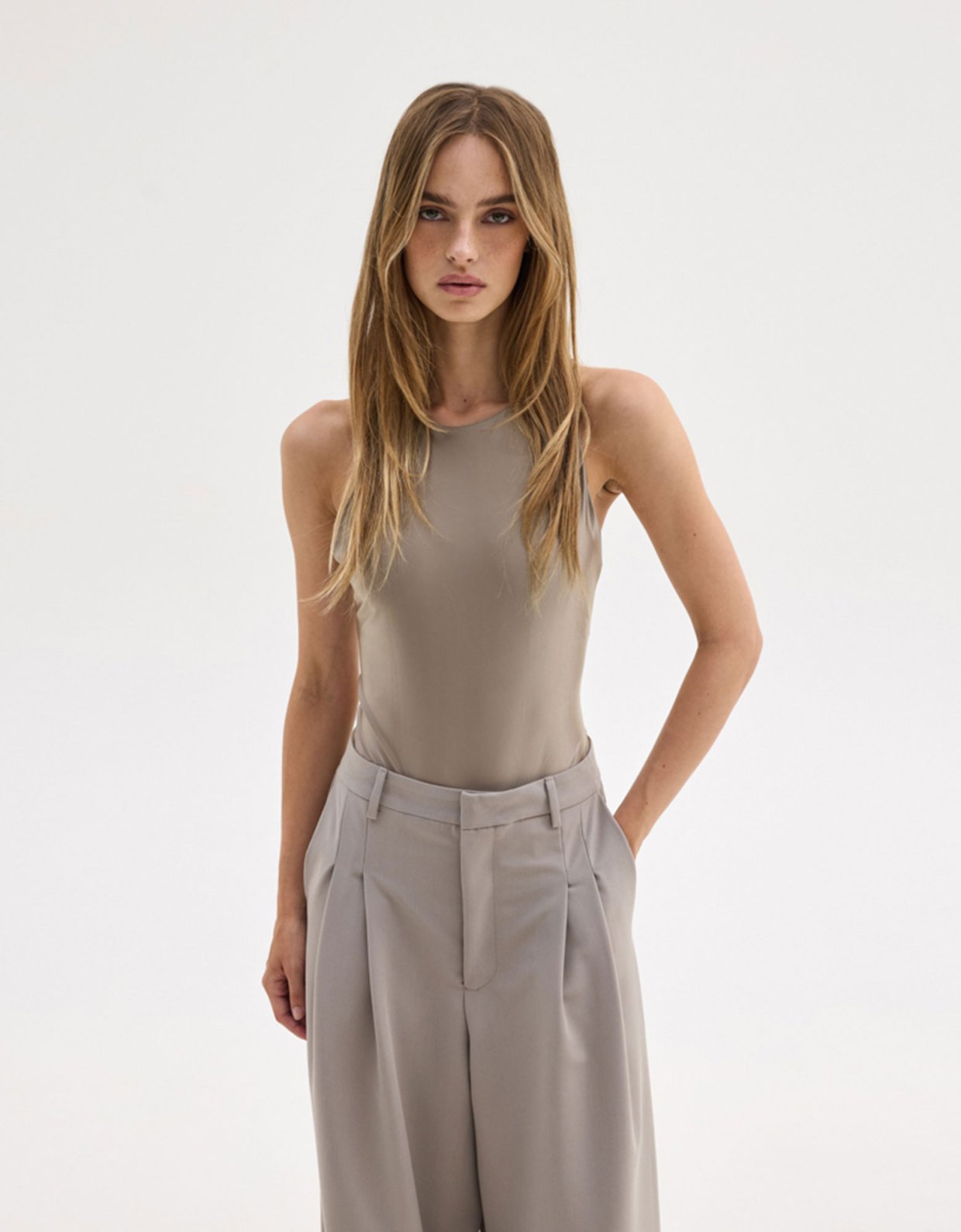 Sunset go Chrissie body champagne grey
