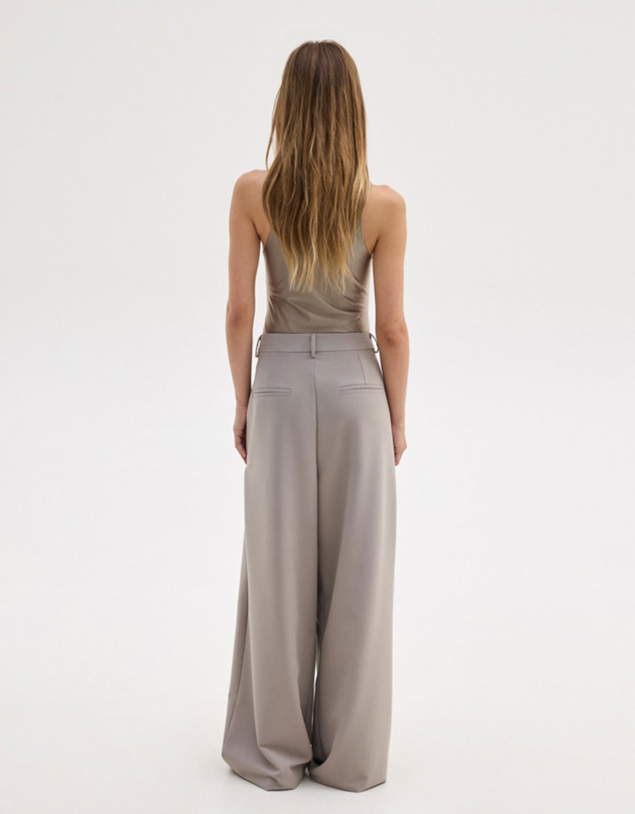 Sunset go Chrissie body champagne grey