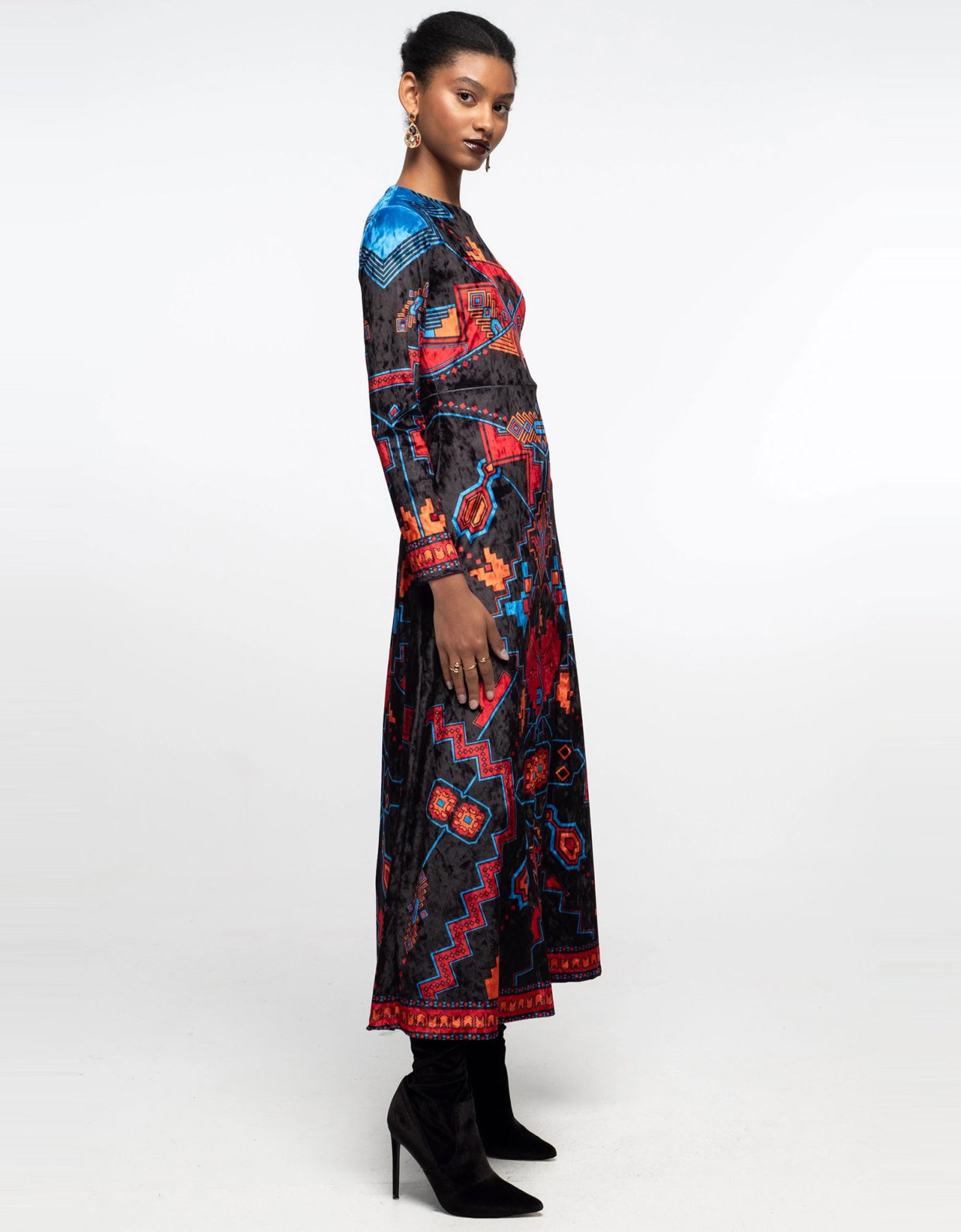 Peace and Chaos Chronicle velvet long dress