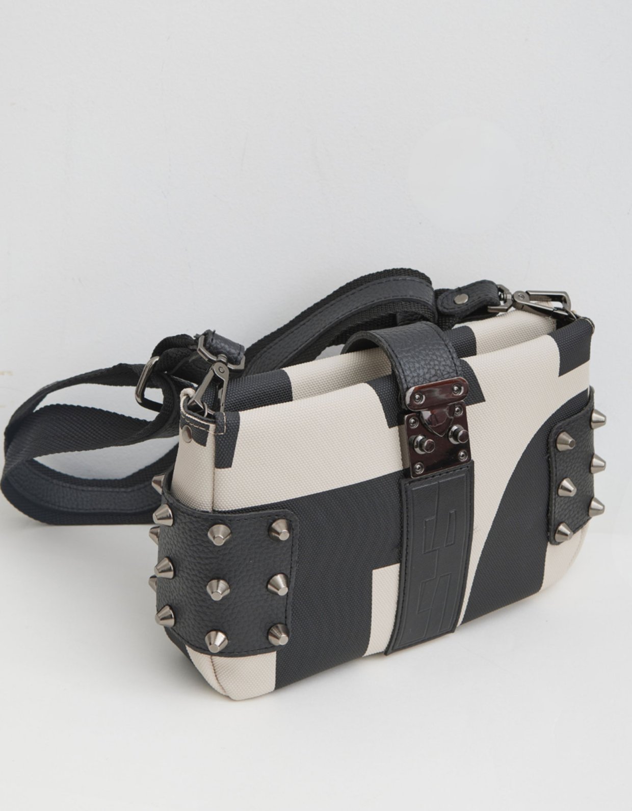 Elena Athanasiou City lady clutch logo beige