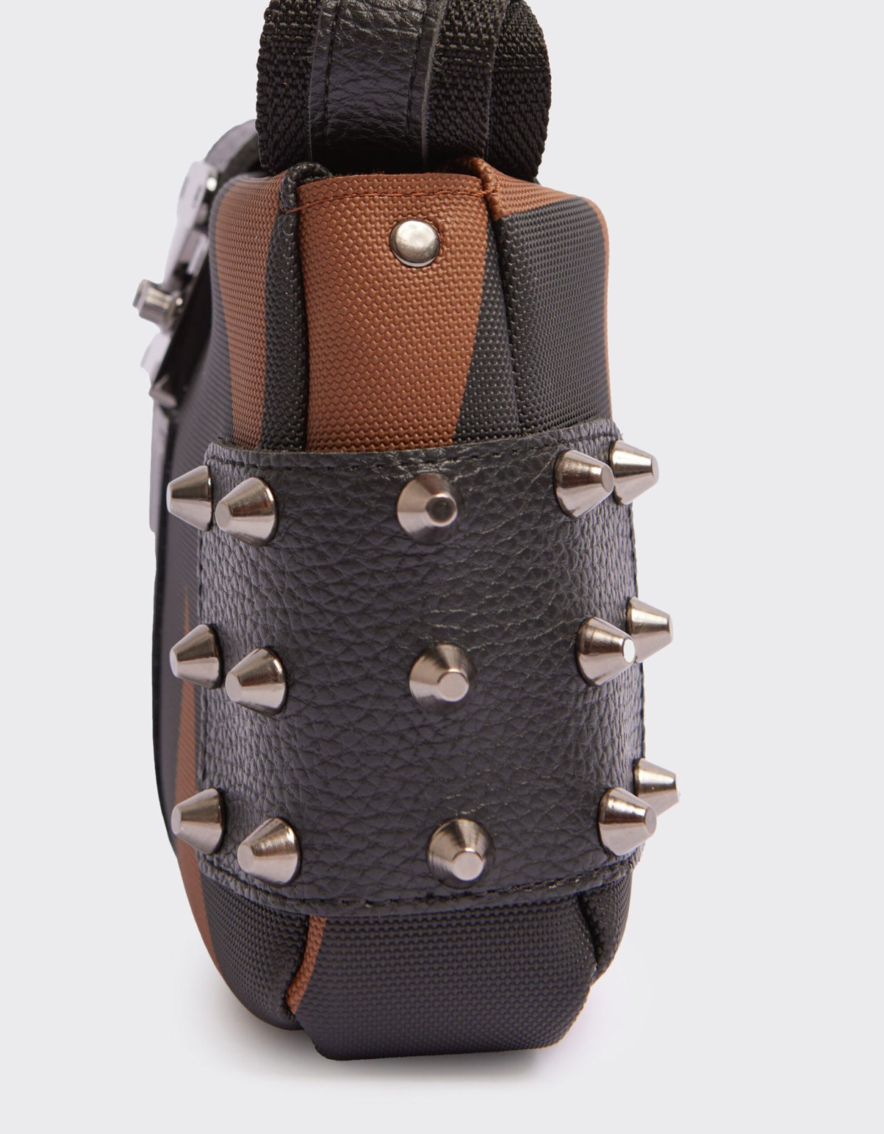 Elena Athanasiou City lady clutch logo brown