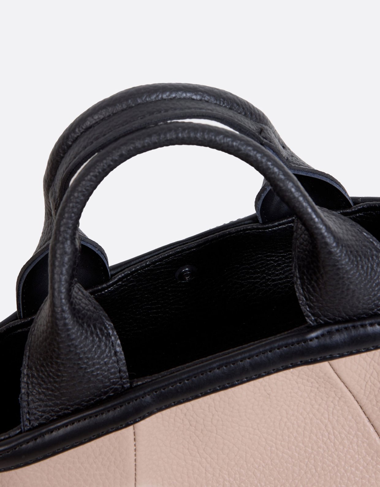 Elena Athanasiou Classy basket havana