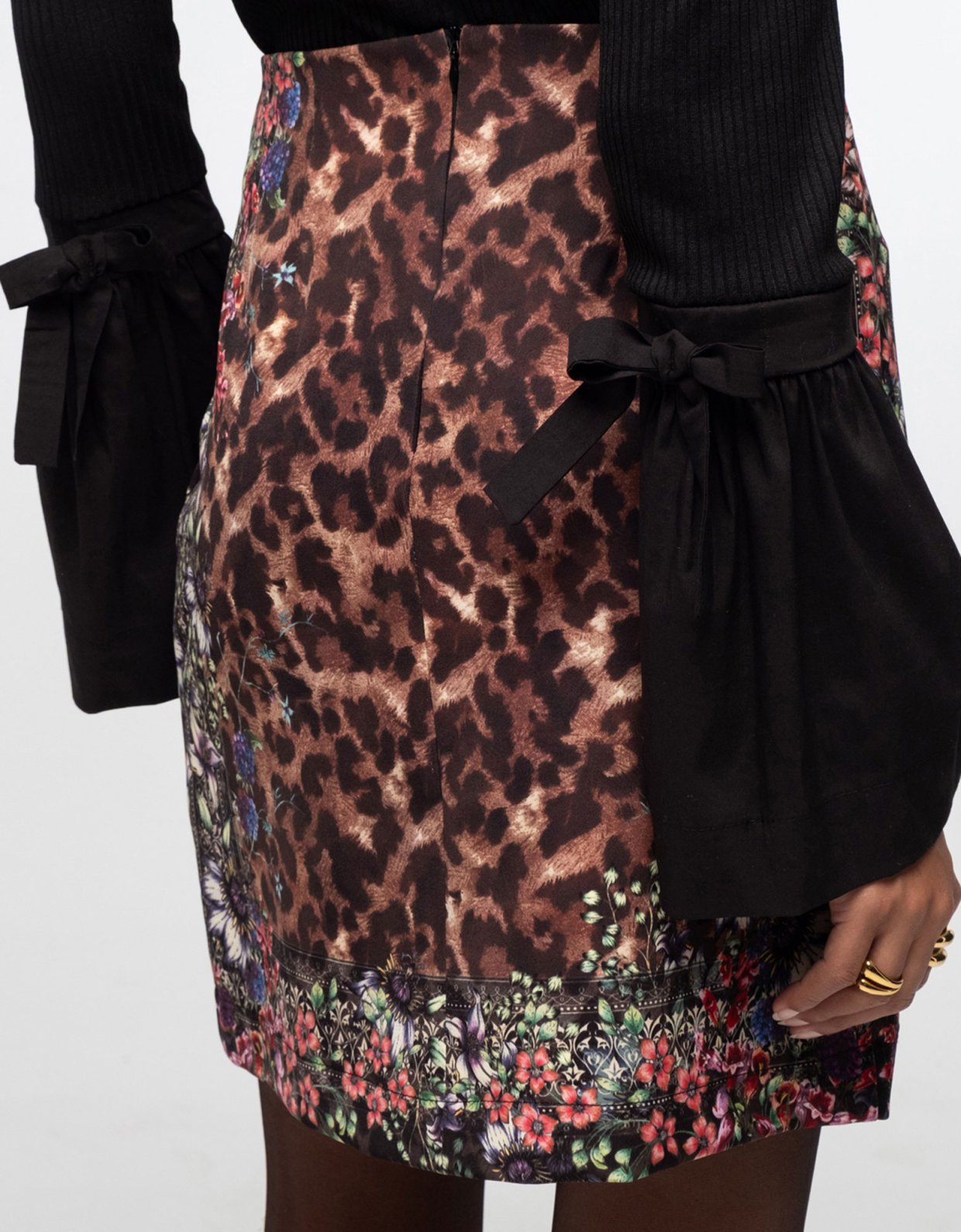 Peace and Chaos Clematis mini skirt
