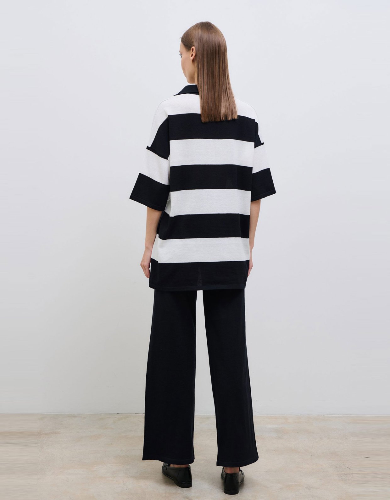 Combos Knitwear Black and ivory knit blouse