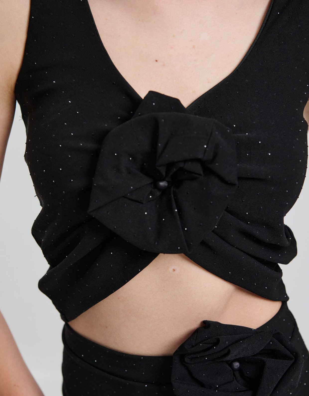 Combos Knitwear Crop top flower strass