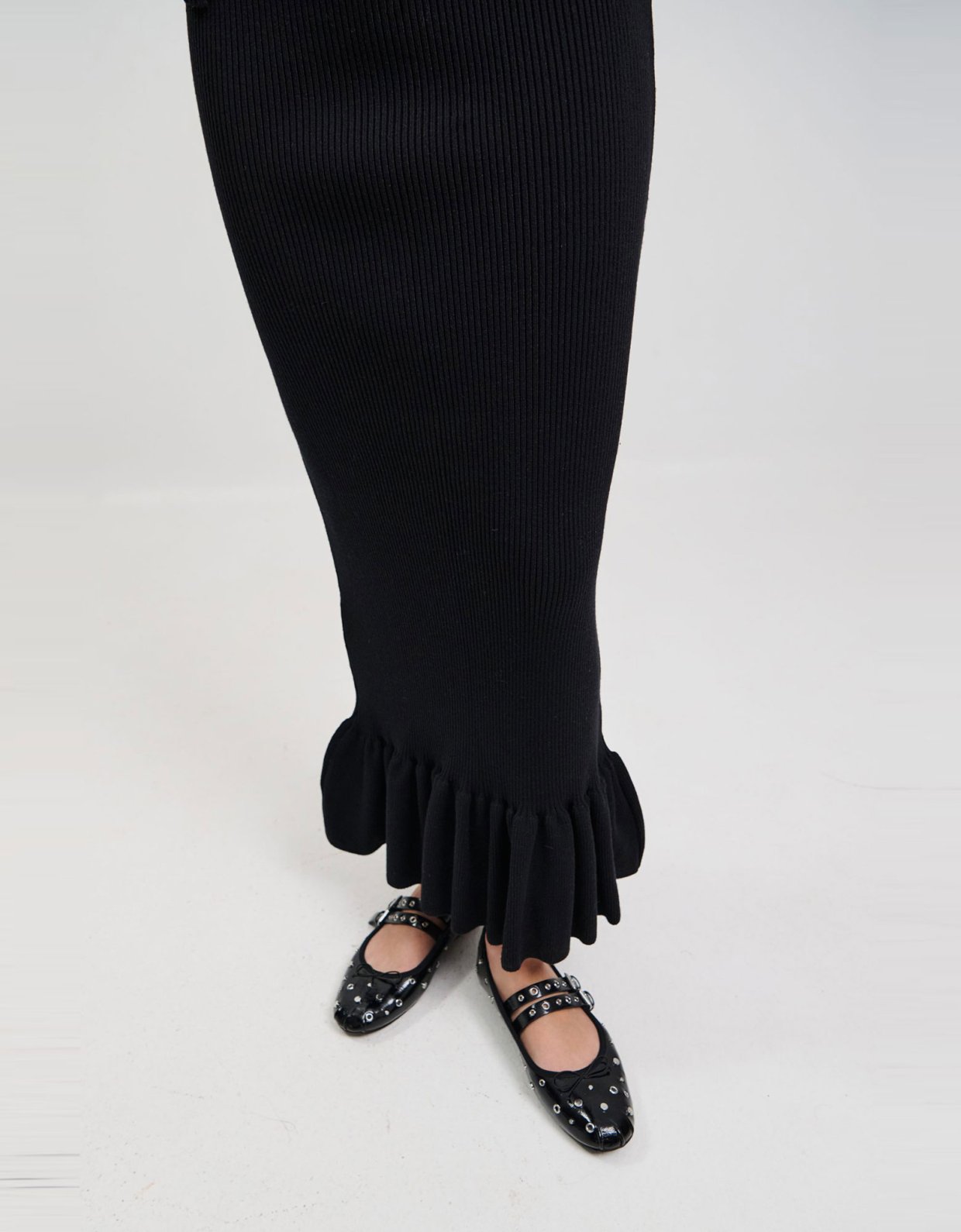 Combos Knitwear Maxi ruffled skirt black