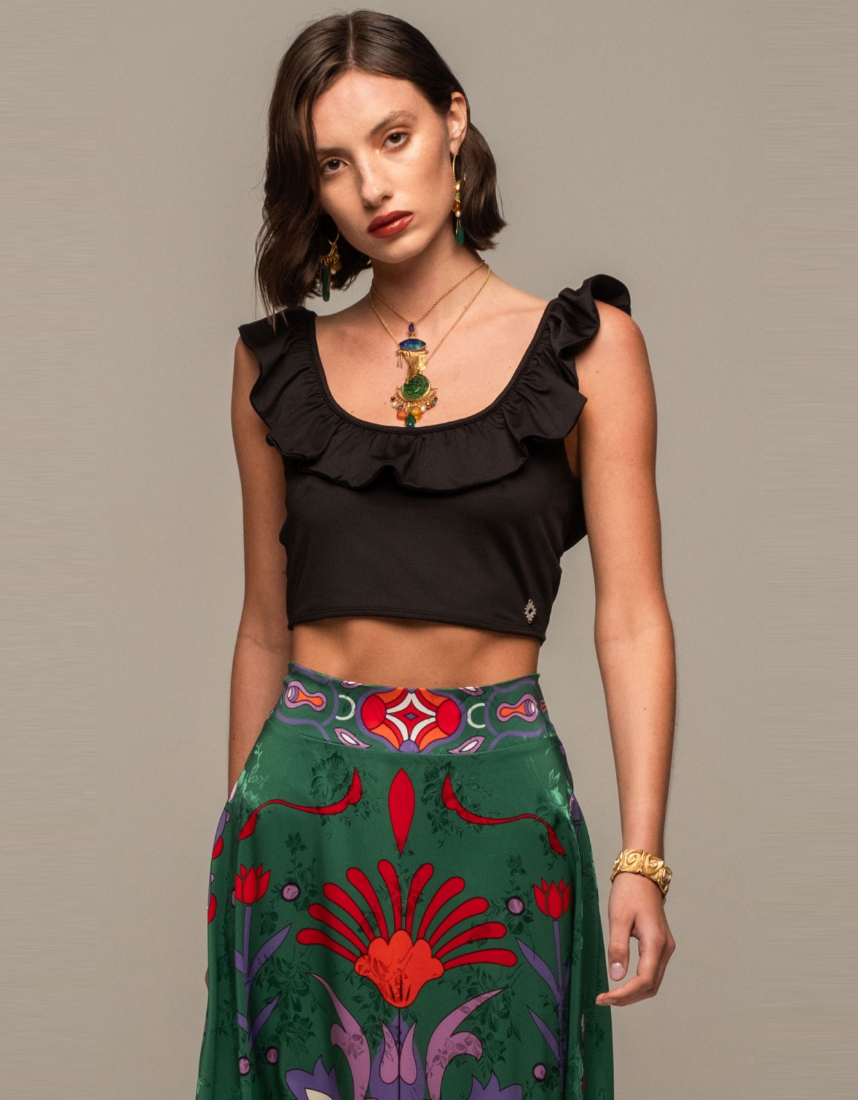 Peace and Chaos Coral top black
