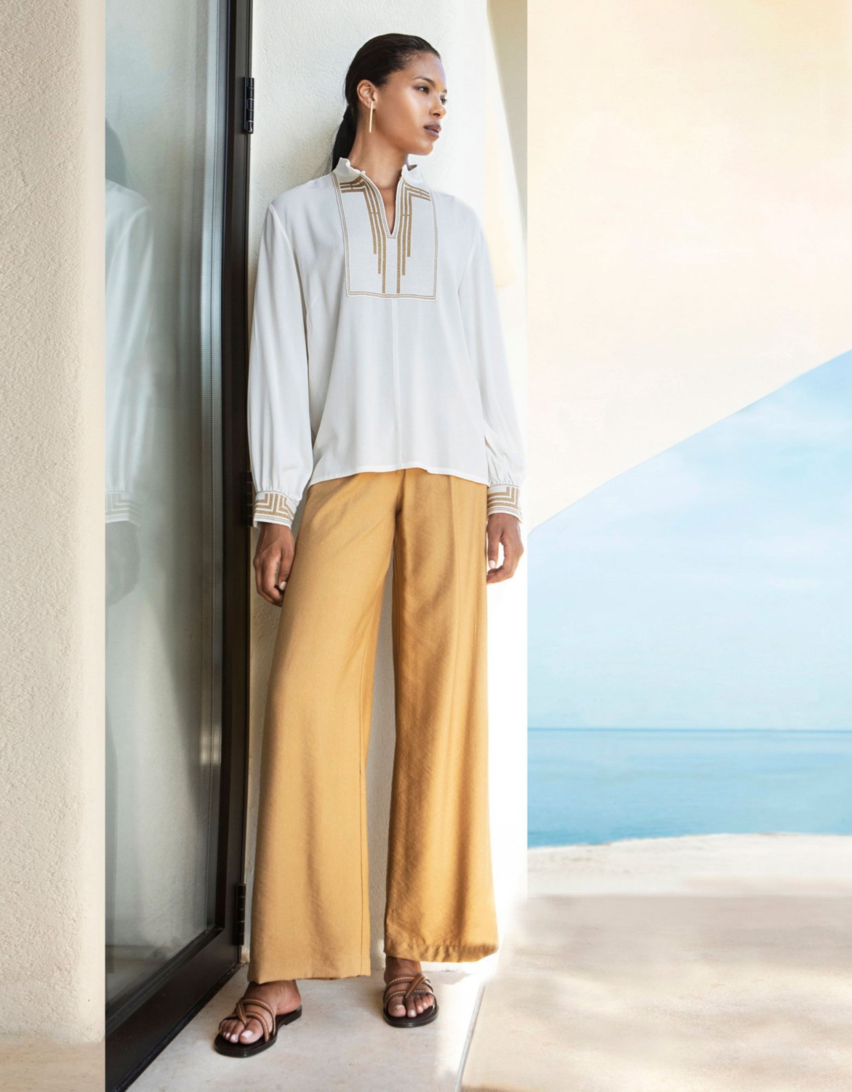 Aggel Knitwear Crepe blouse ivory