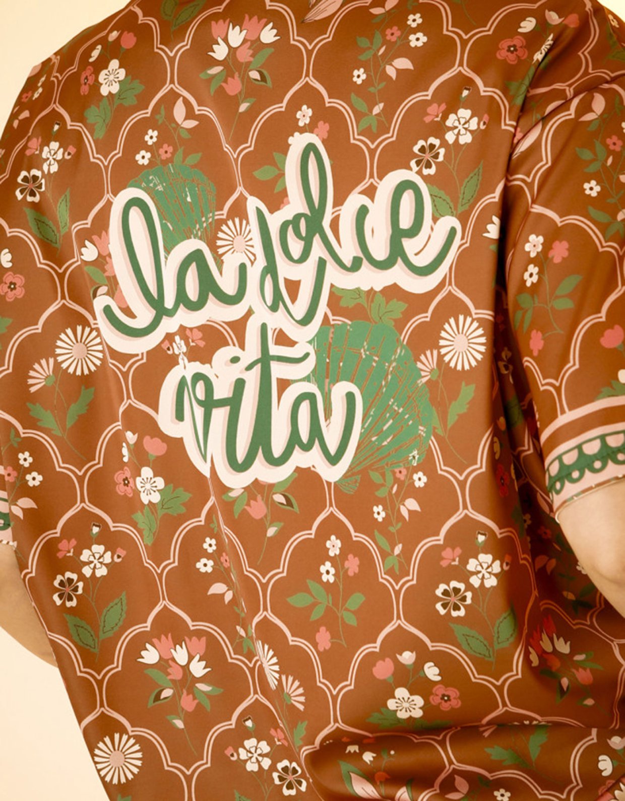 Bee Me Diana oversized printed shirt brown