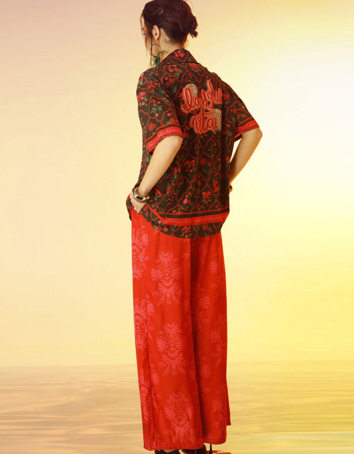 Bee Me Diana oversized printed shirt red