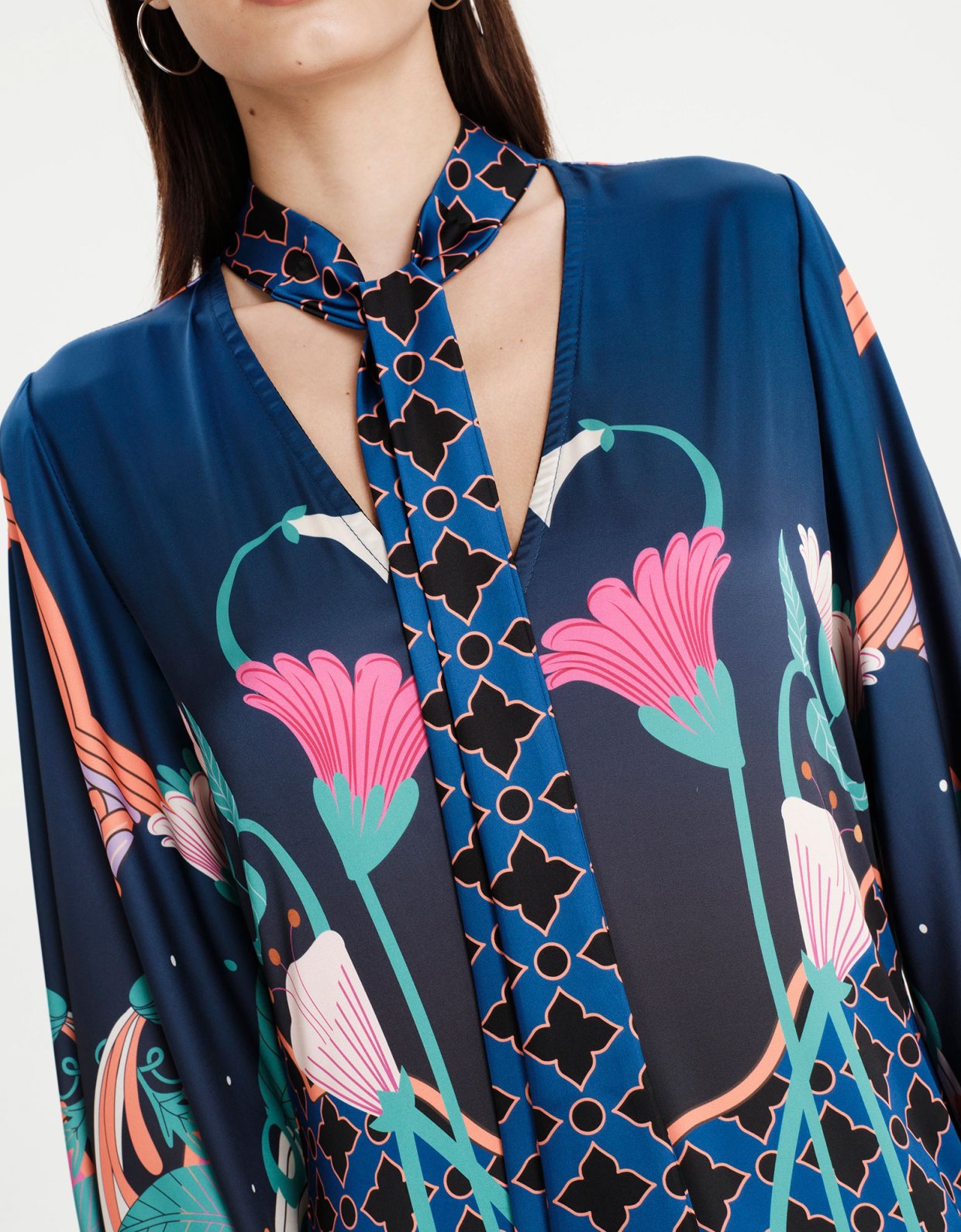 Peace and Chaos Epoque silky dress