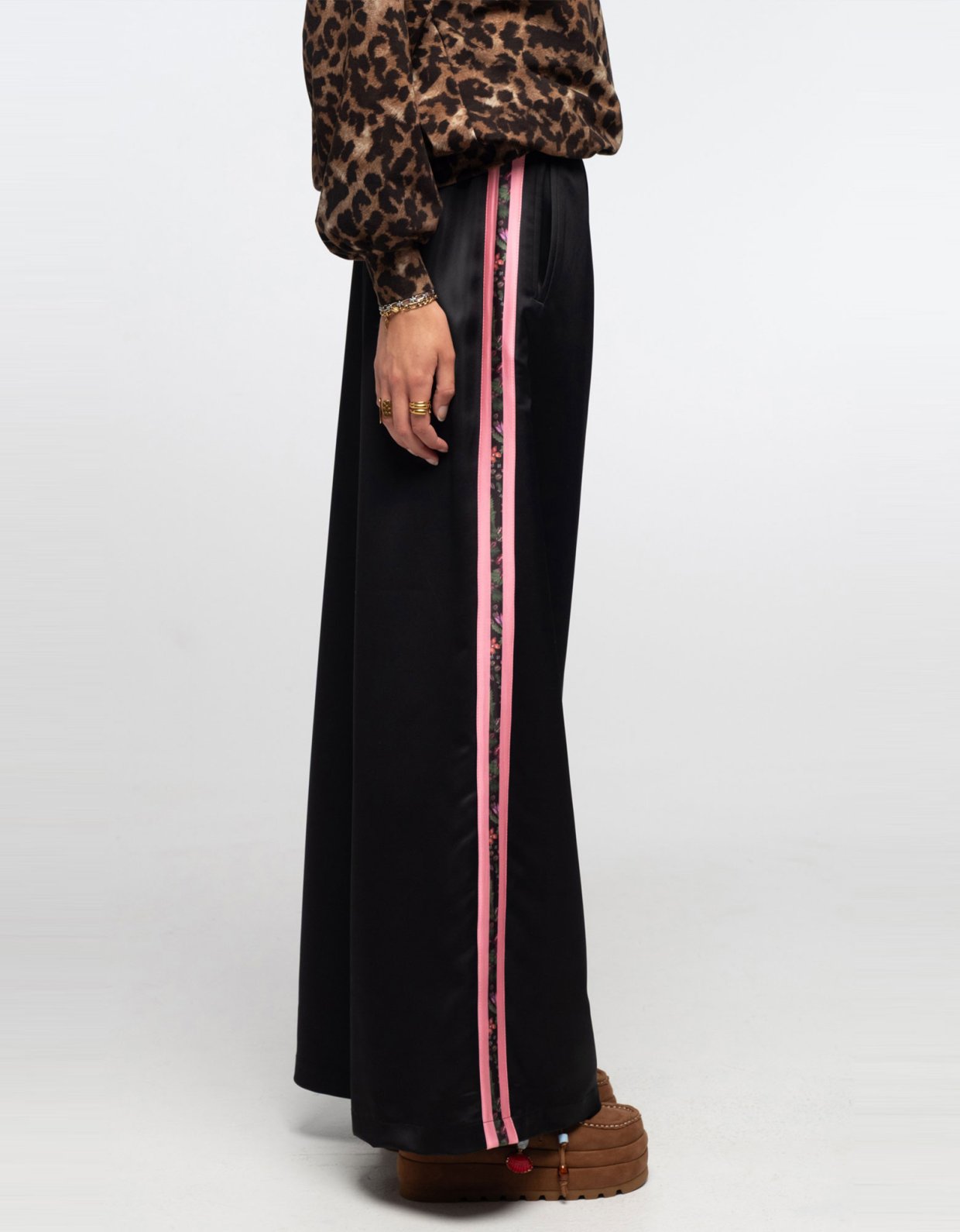 Peace and Chaos Fern pants black