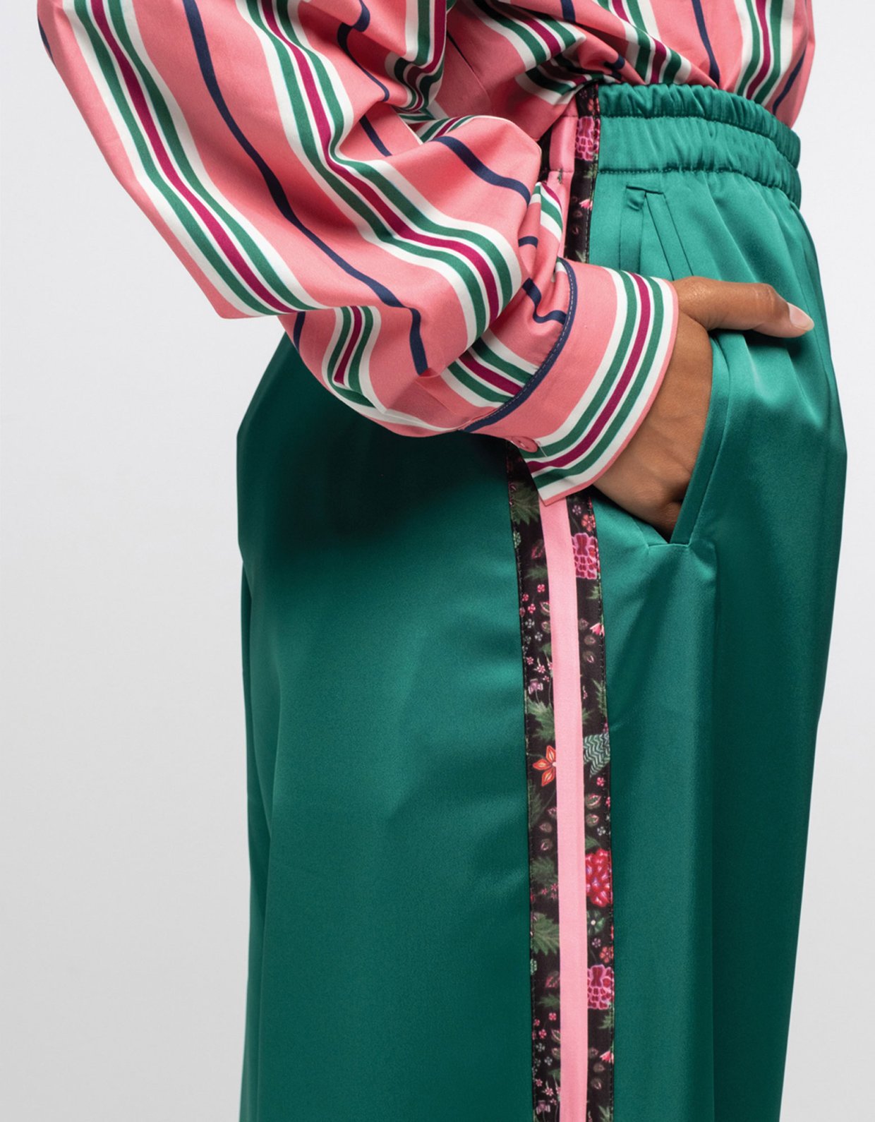 Peace and Chaos Fern pants green