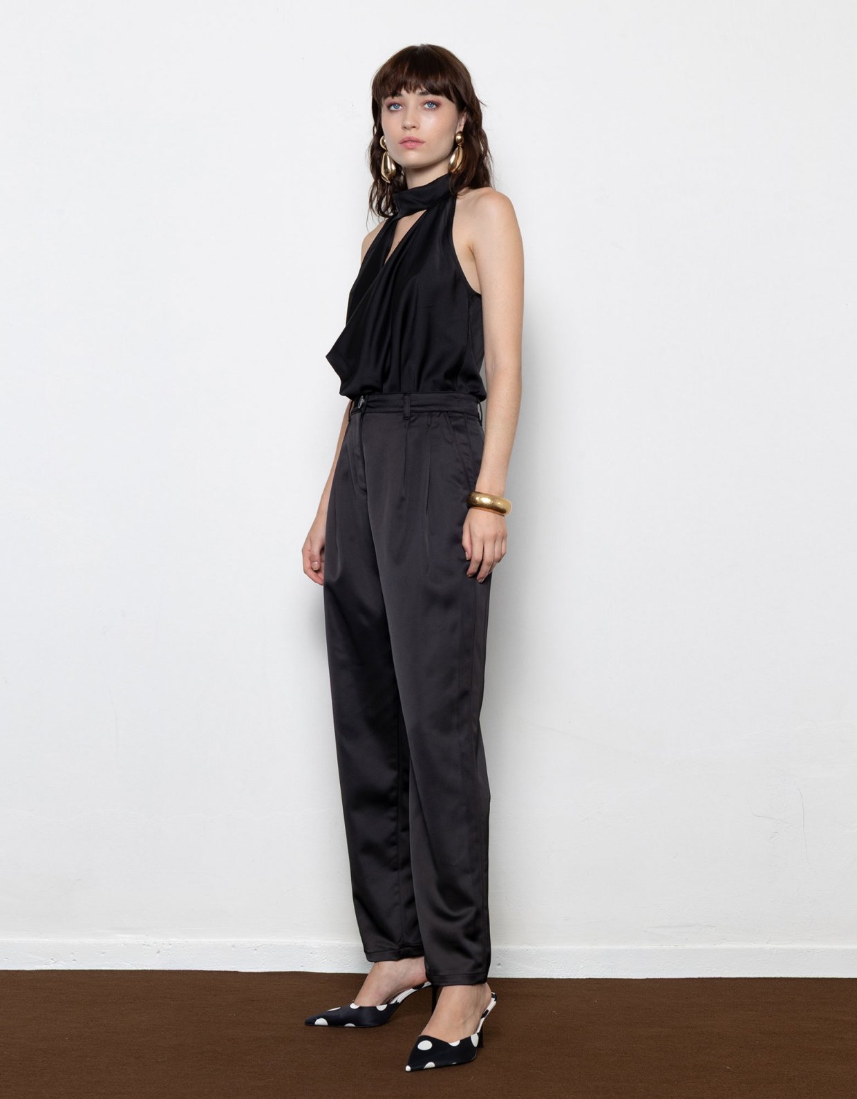 Mallory the label Frankie satin pants black