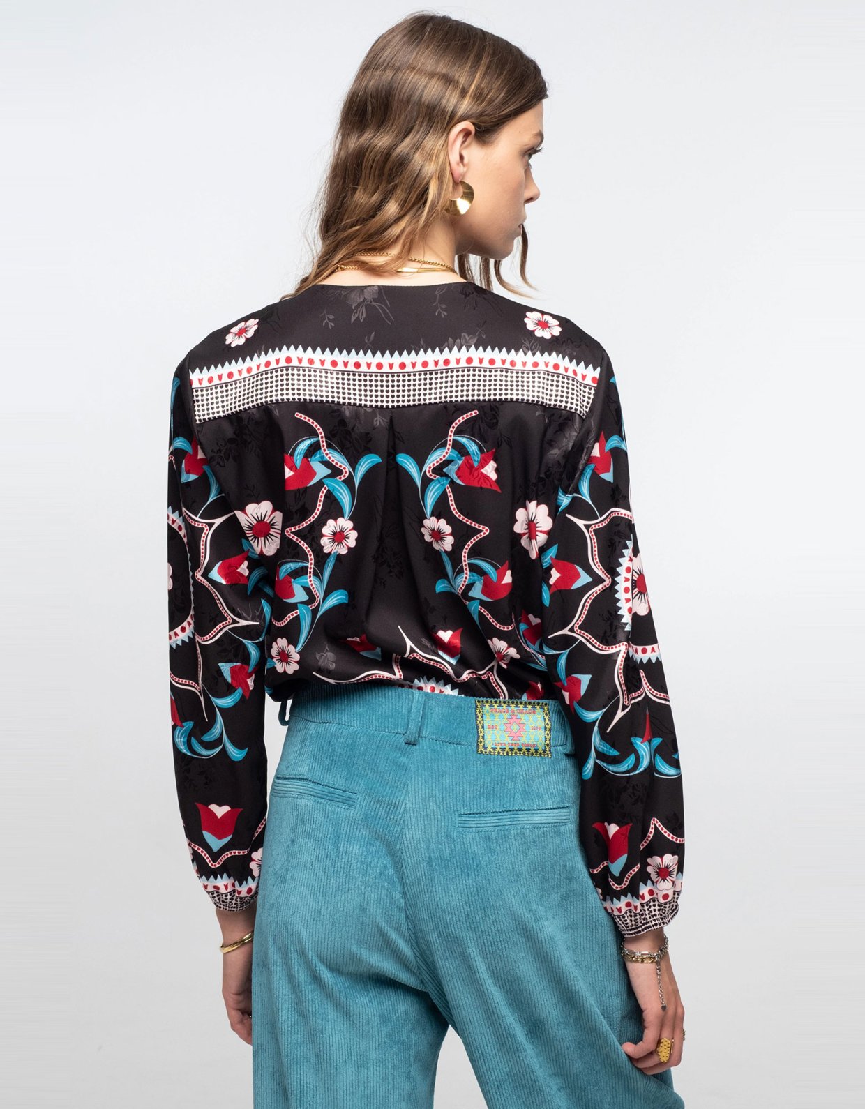 Peace and Chaos Garland top