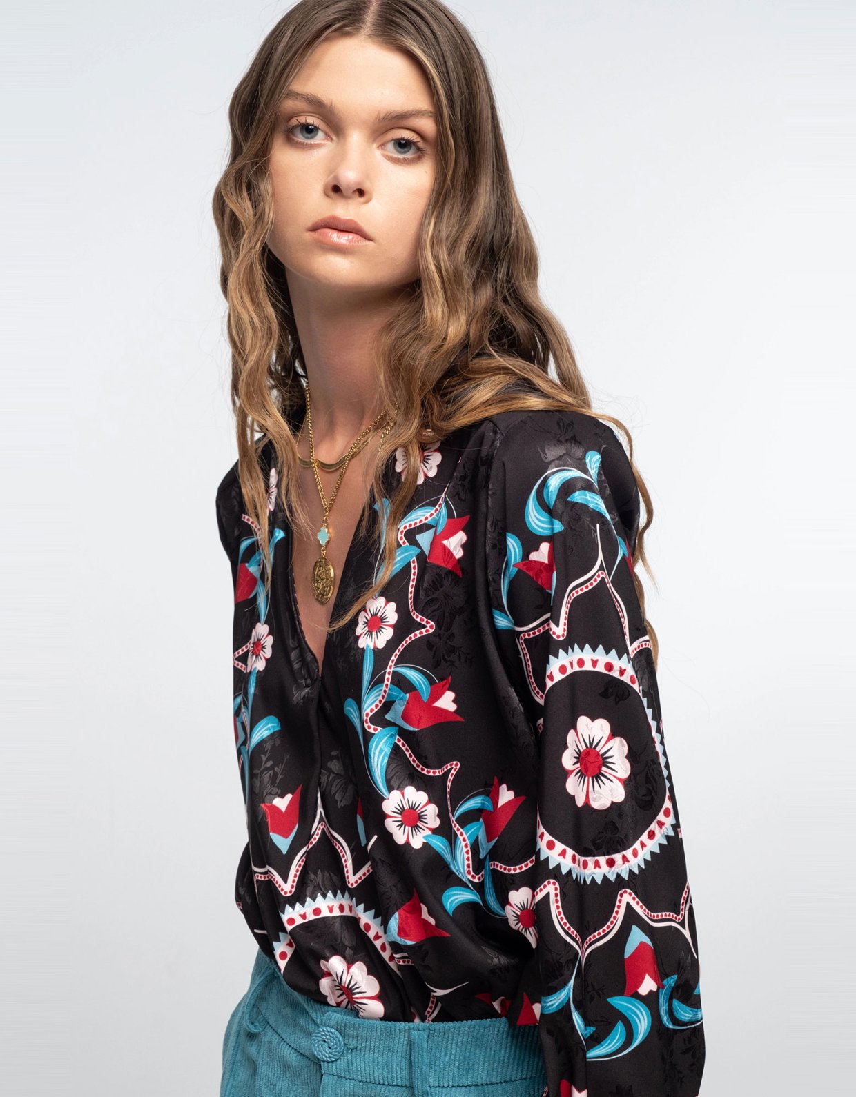Peace and Chaos Garland top