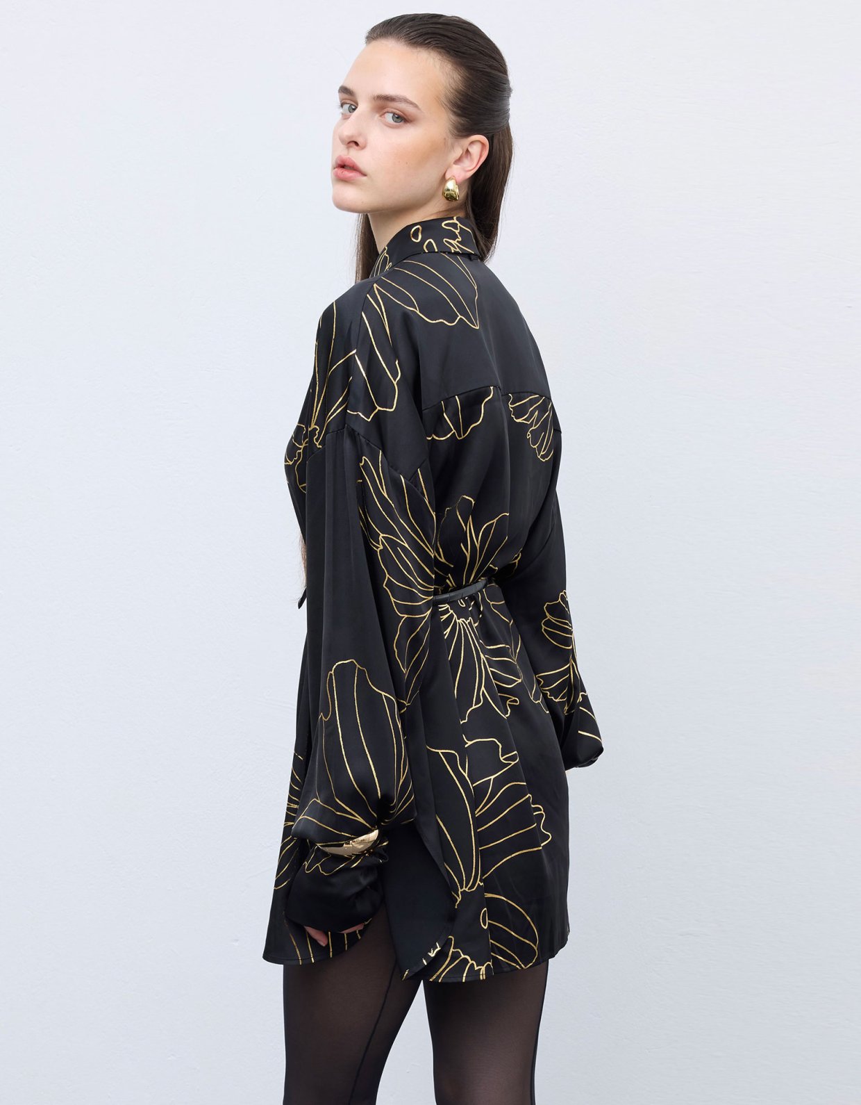Ciel Concept Gold lines shirt black
