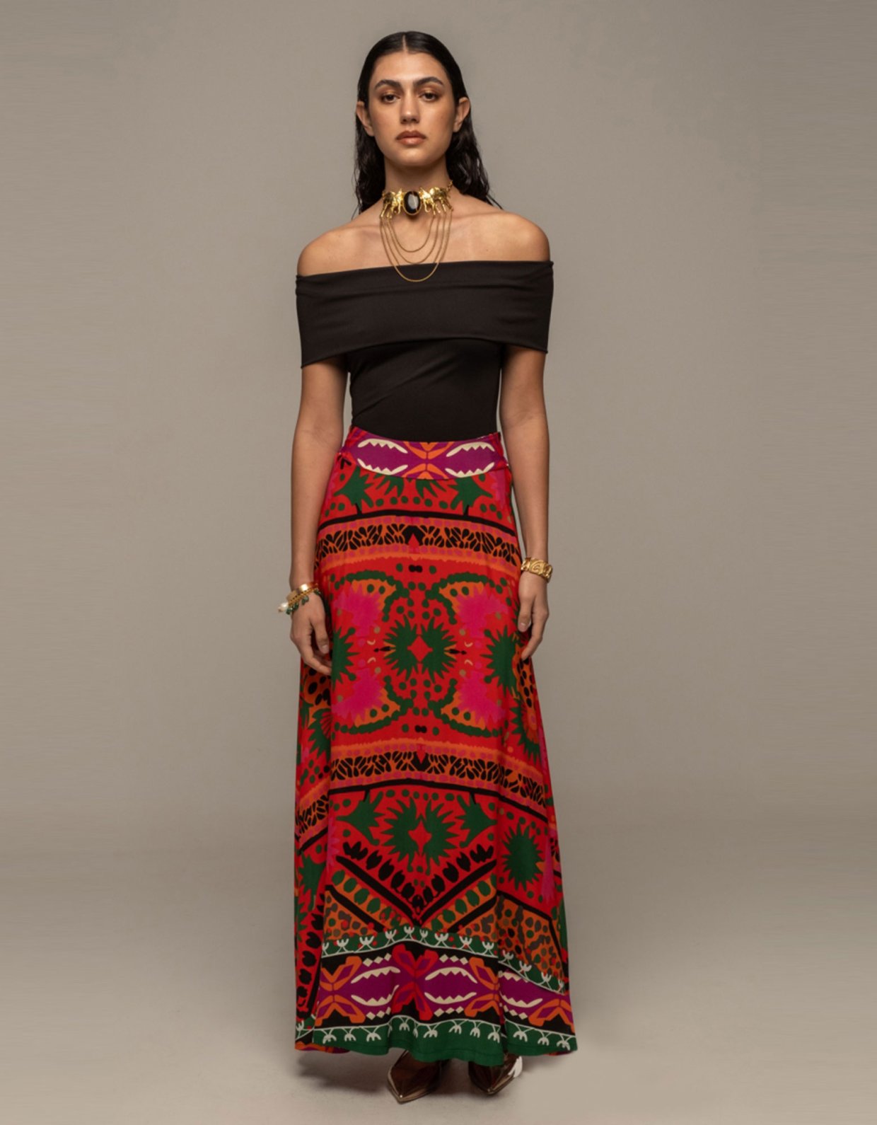 Peace and Chaos Harmony top black
