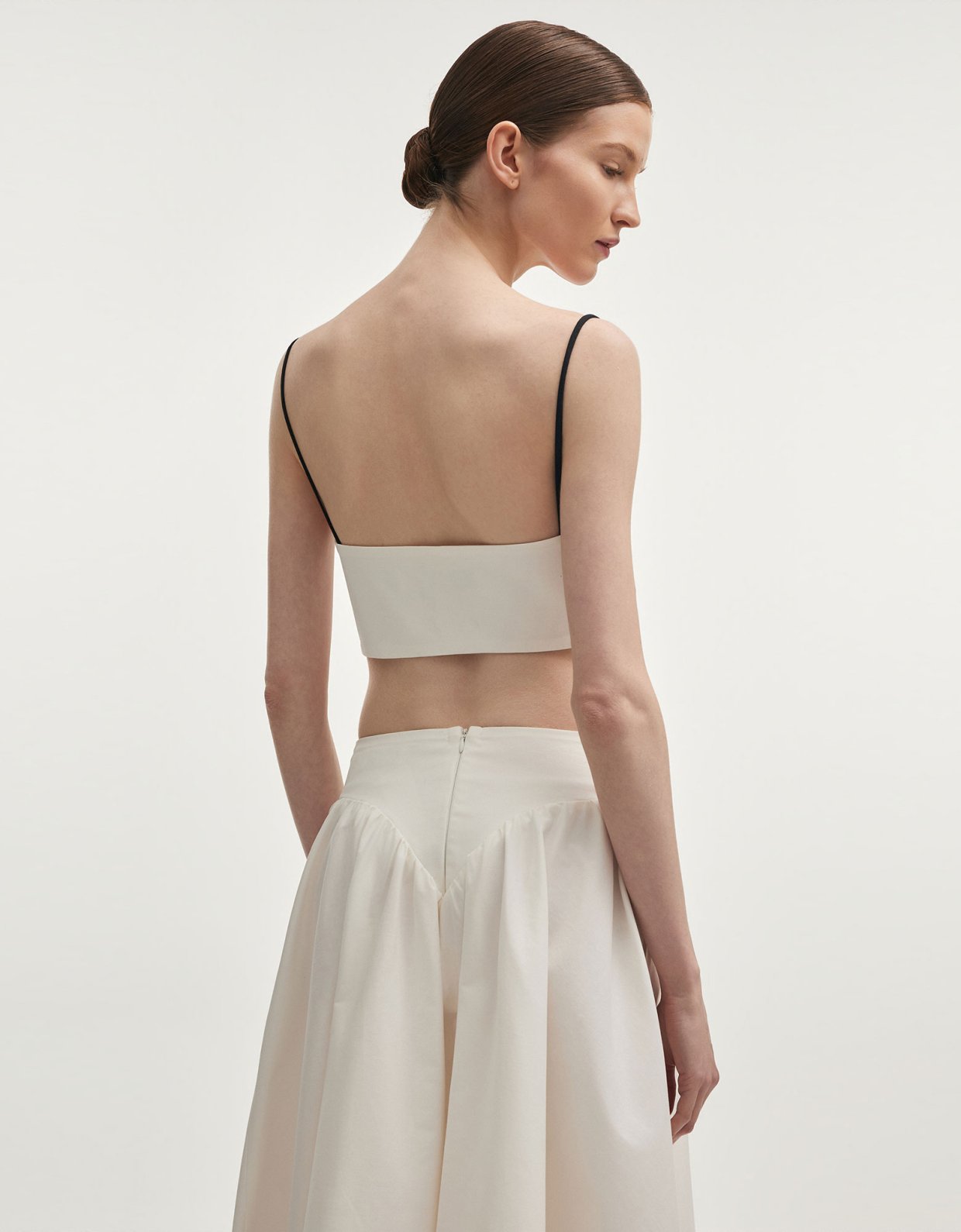 Nadia Rapti Hibiscus top white/ black