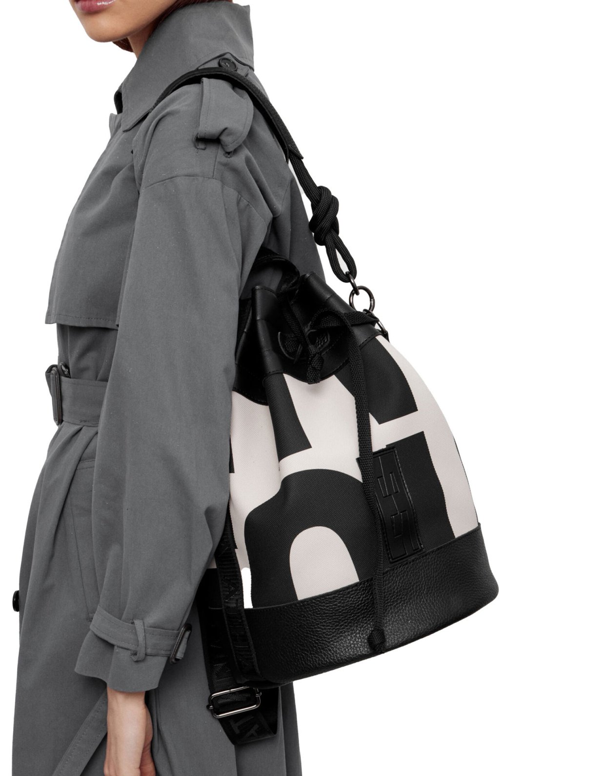 Elena Athanasiou Holiday bag combo EA logo
